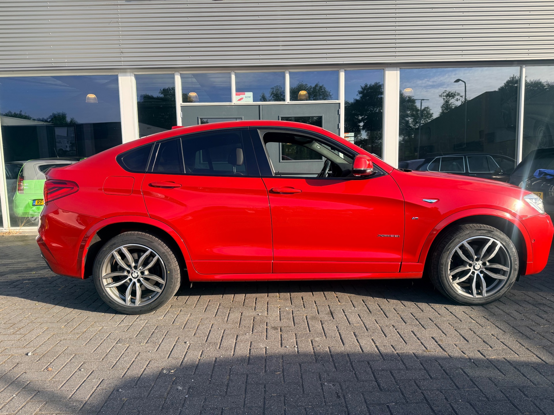 Foto van BMW X4 Xdrive28i