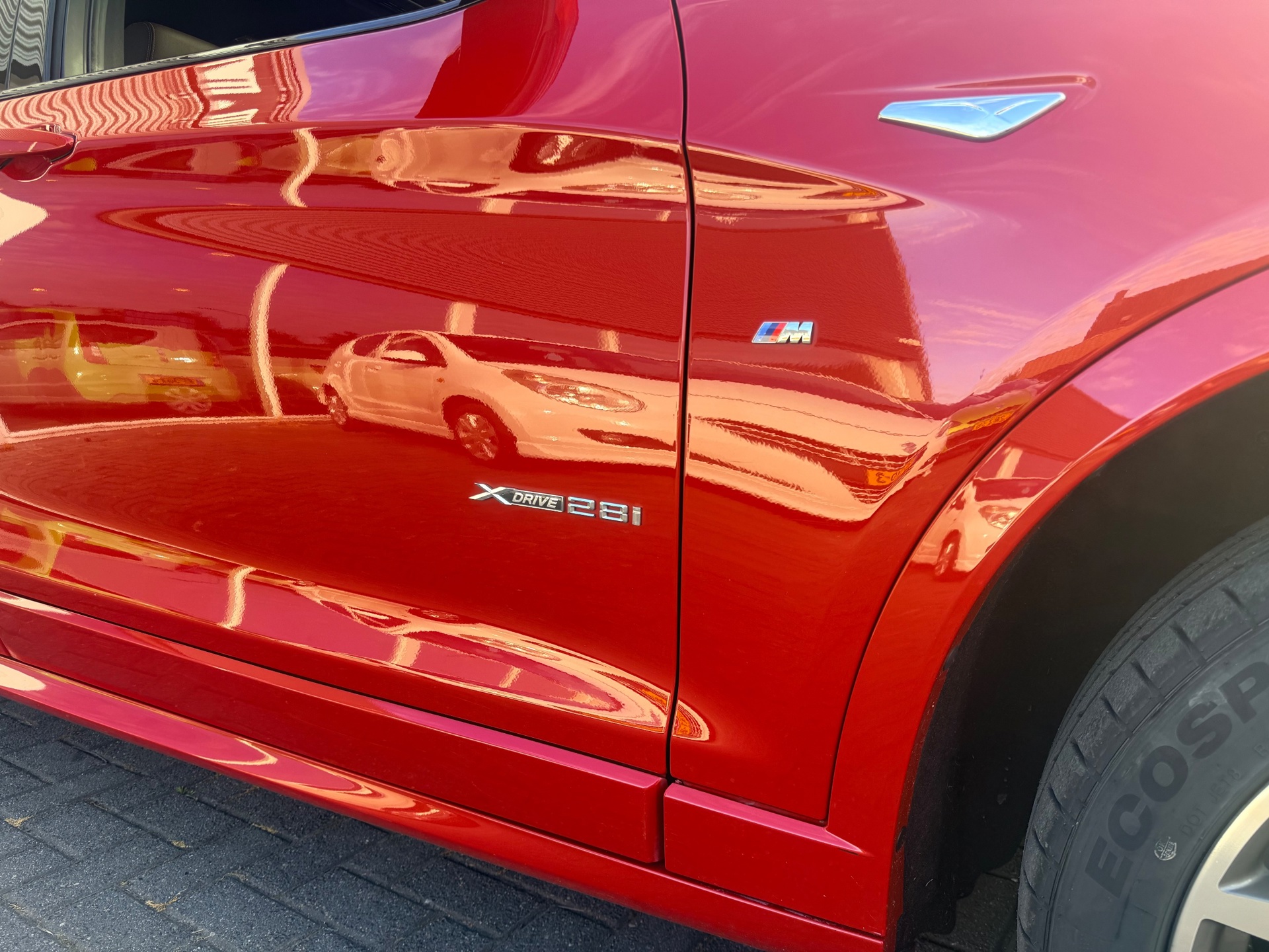 Foto van BMW X4 Xdrive28i