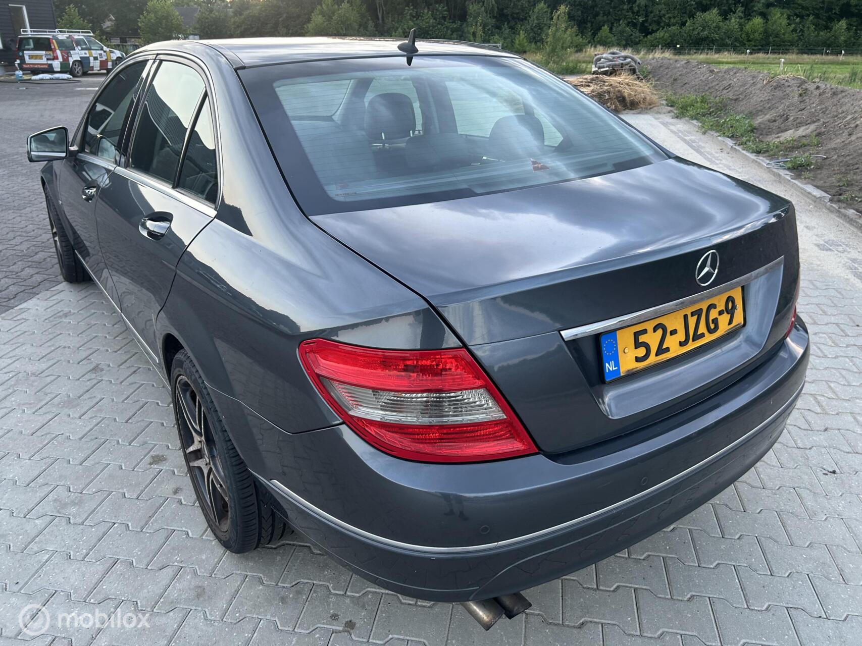 Foto van Mercedes-Benz C 180 Kompressor