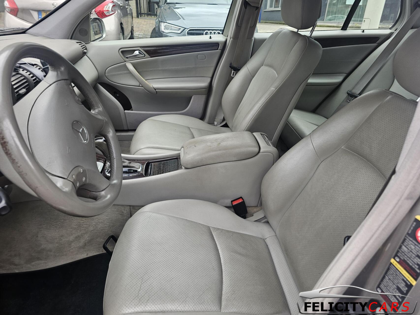 Foto van Mercedes-Benz C 200 Kompressor