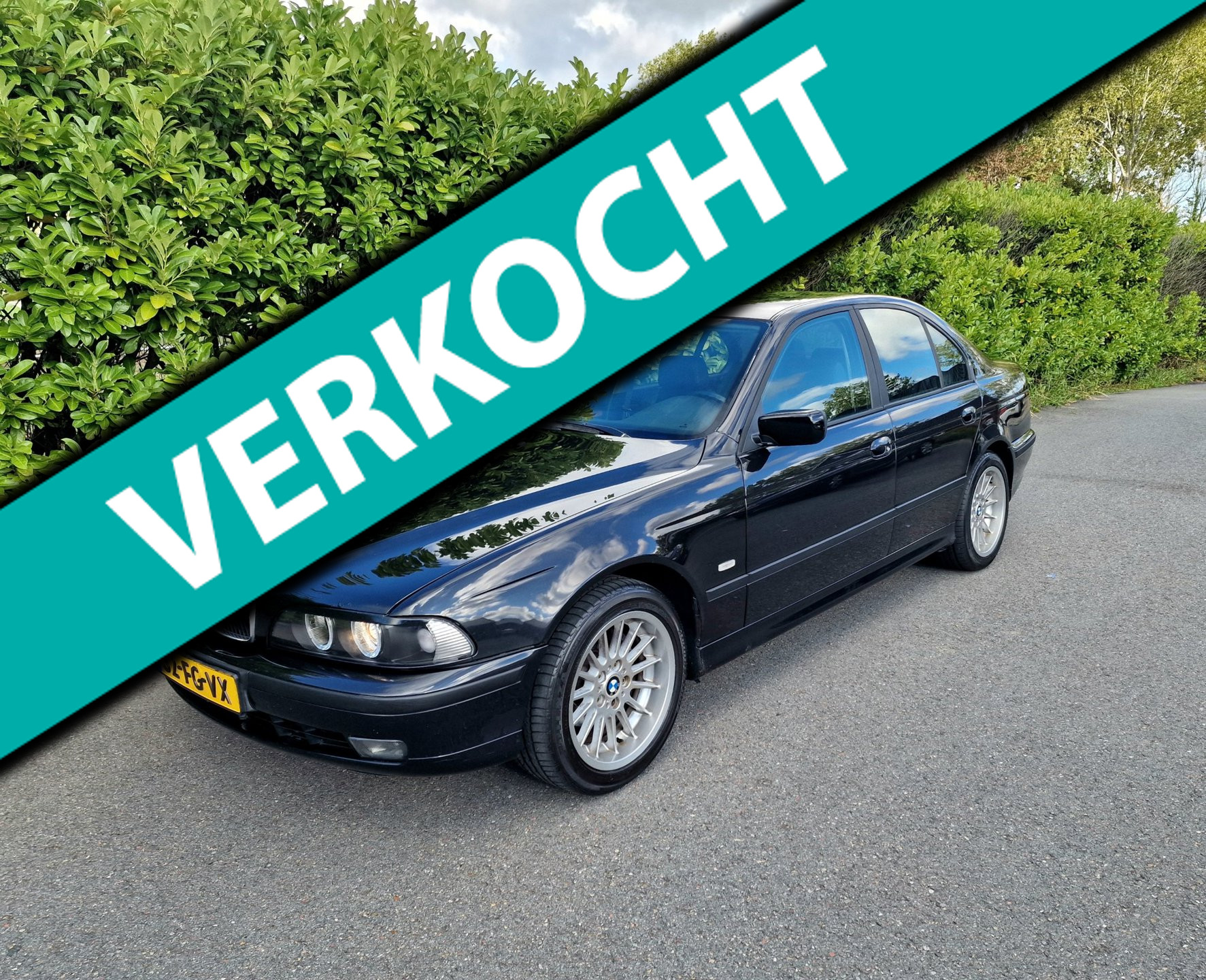 BMW 5er Reihe 523i Executive Automaat Apple CarPlay Airco 2000 - voorkant