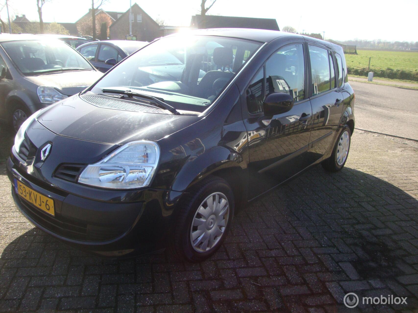 Renault Modus 1.2 TCE Dynamique 2010 - voorkant