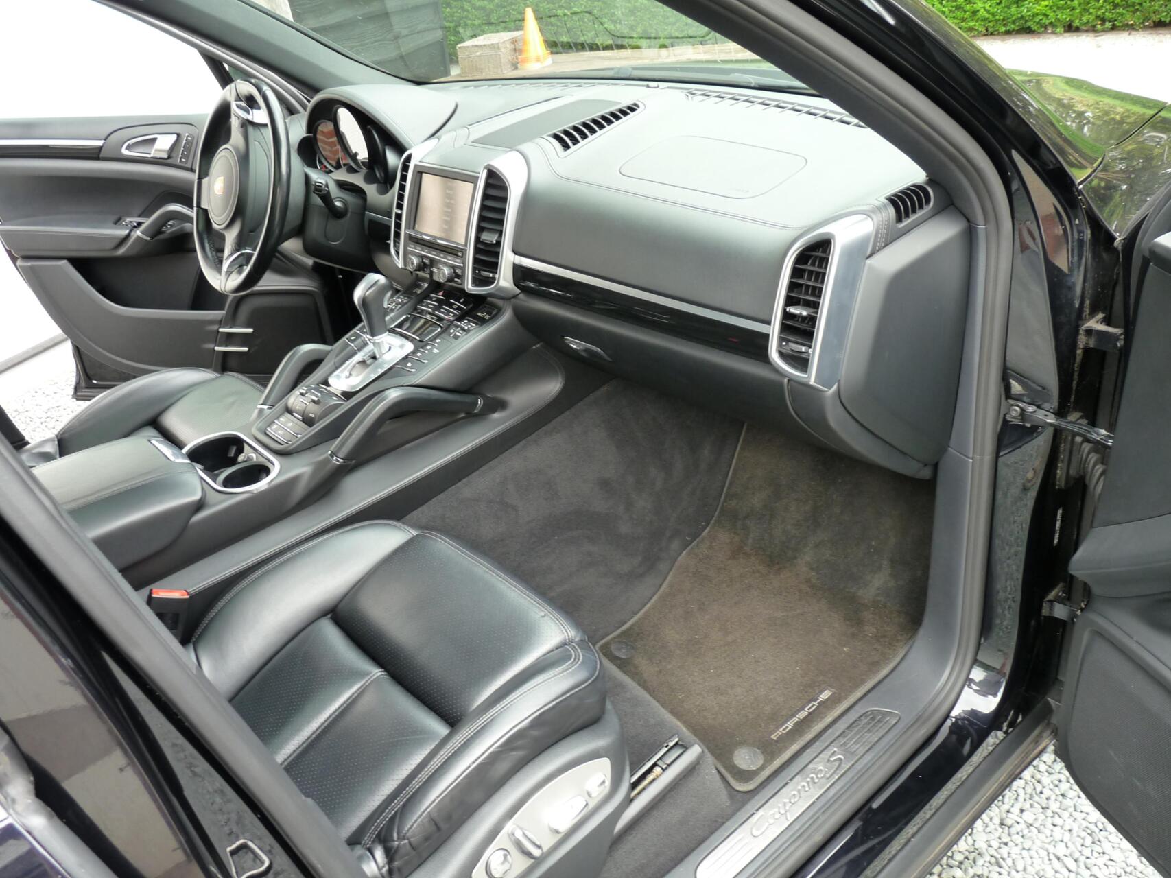 Foto van Porsche Cayenne S