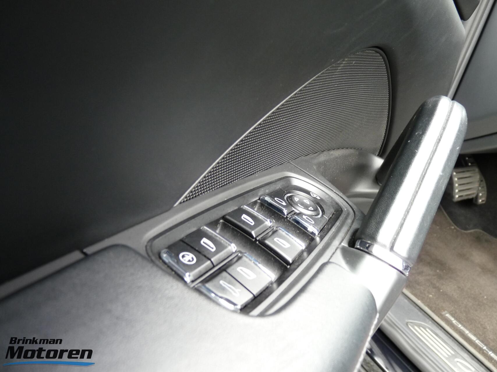 Foto van Porsche Cayenne S