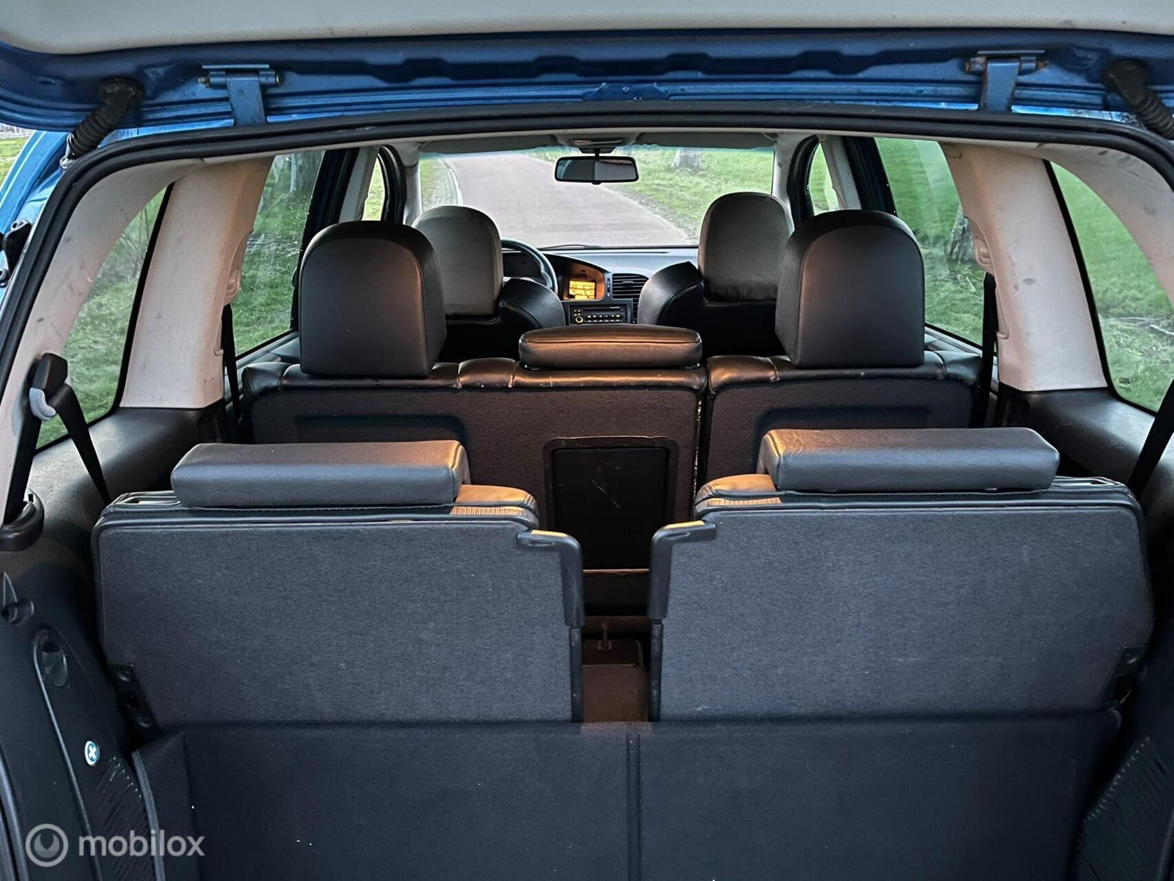 Foto van Opel Zafira-a