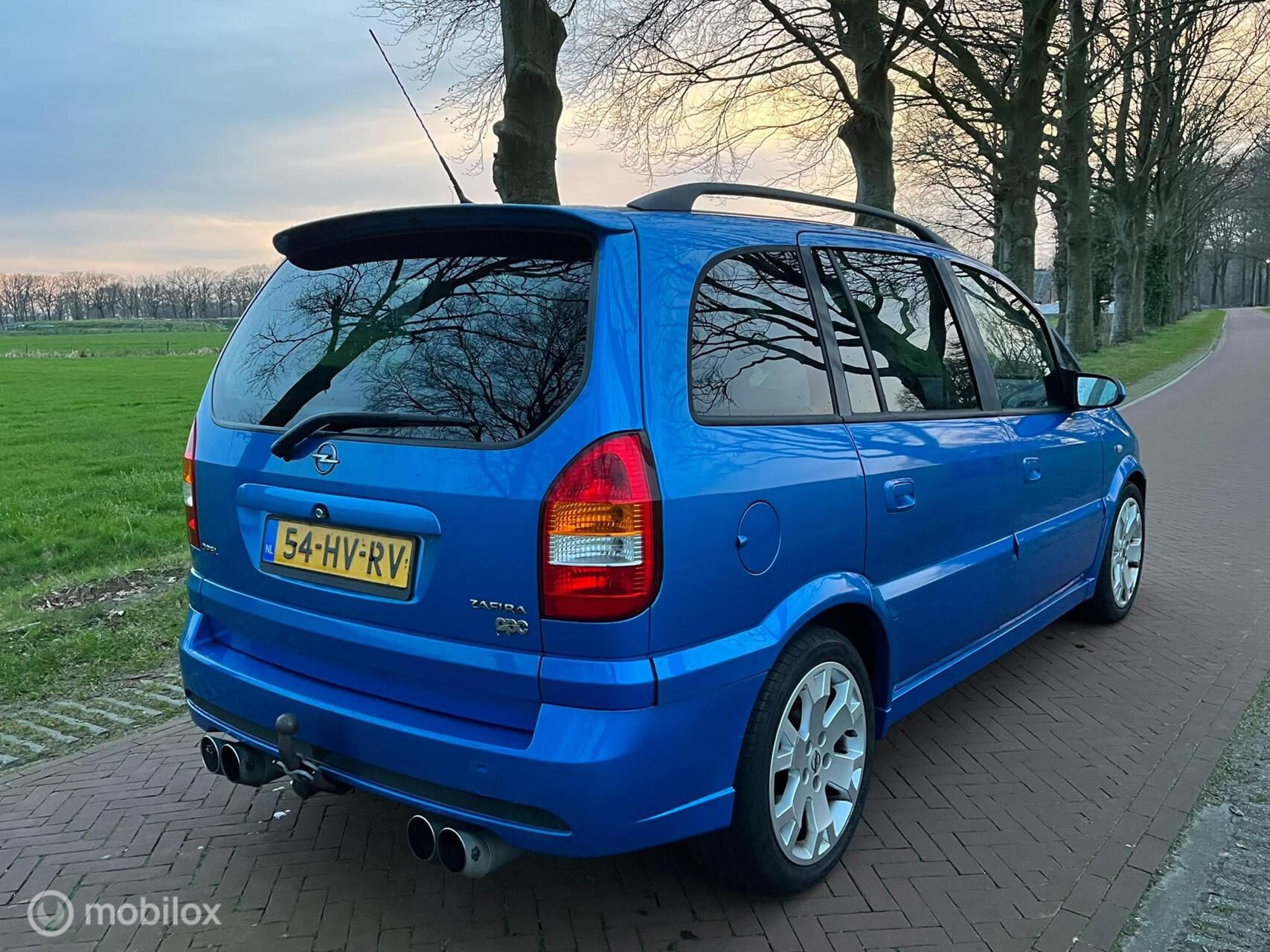 Foto van Opel Zafira-a