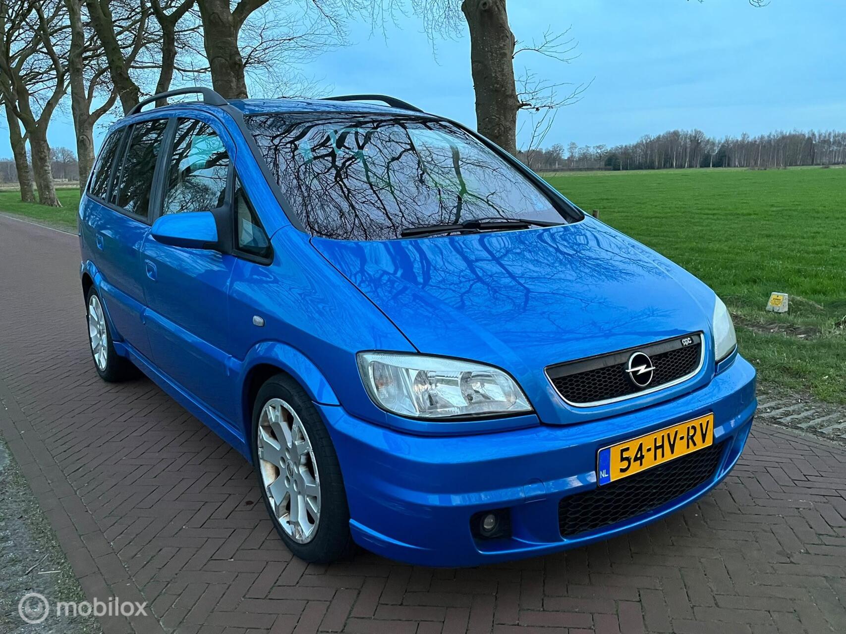 Foto van Opel Zafira-a