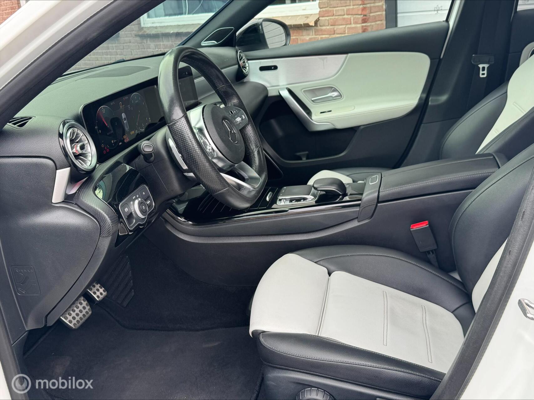 Foto van Mercedes-Benz A 250