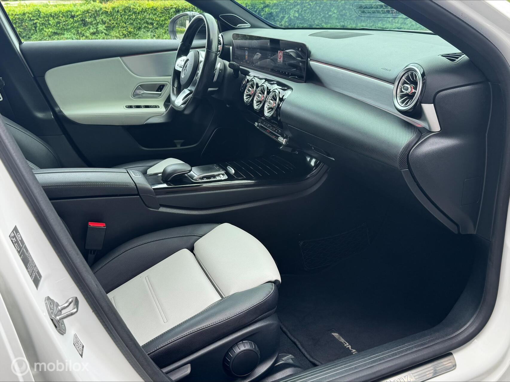 Foto van Mercedes-Benz A 250