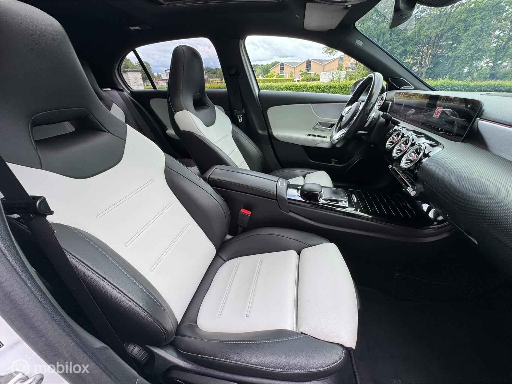 Foto van Mercedes-Benz A 250