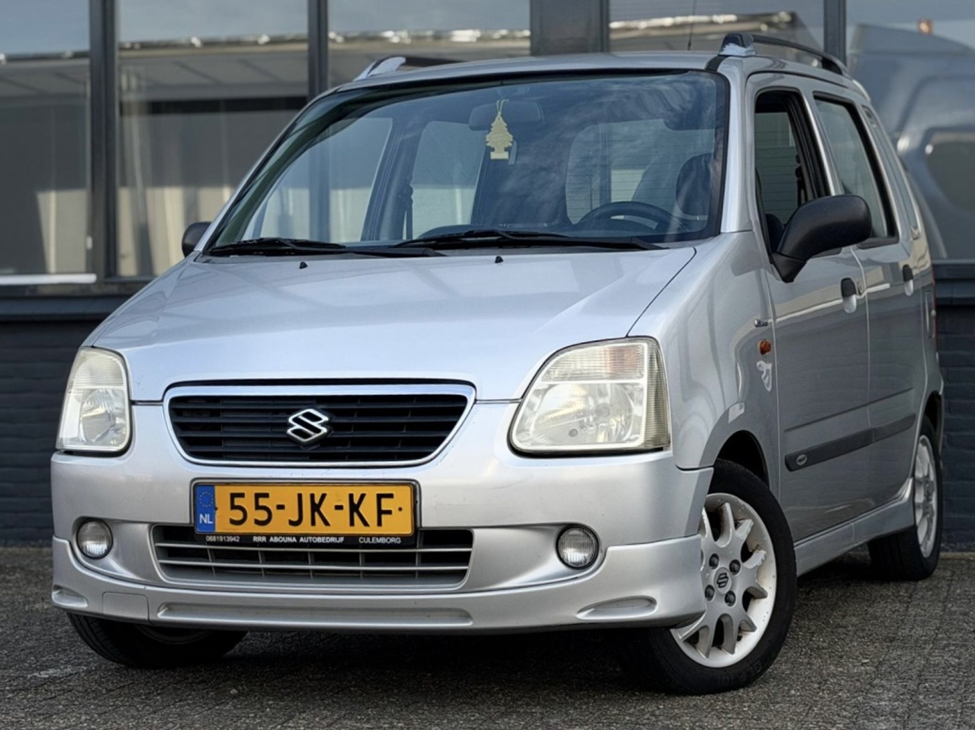 Foto van Suzuki Wagon R