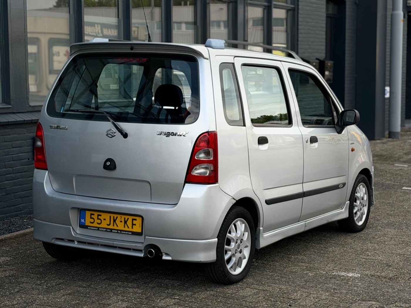Foto van Suzuki Wagon R