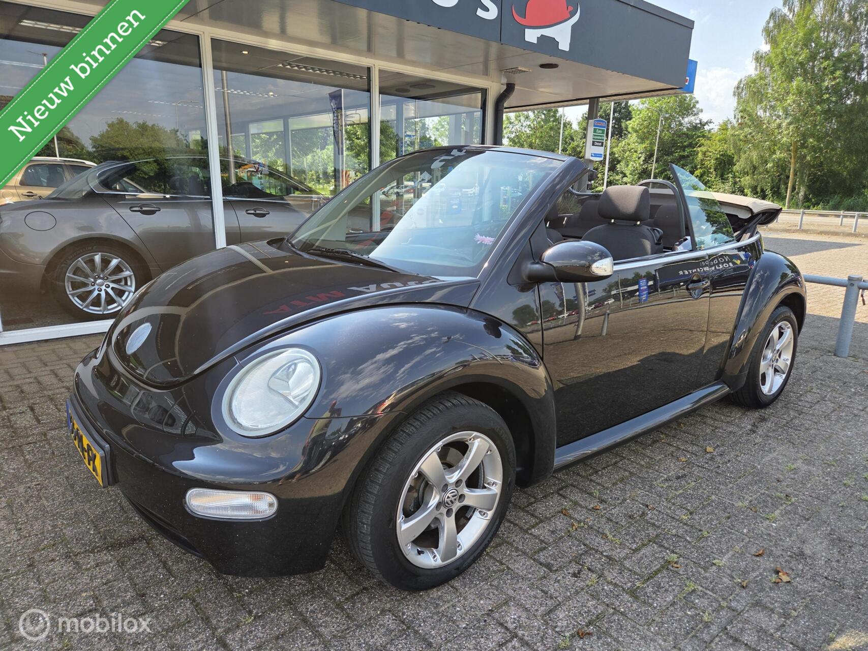 Volkswagen New Beetle Cabriolet 1.6 Turijn Comfort 2005 - voorkant