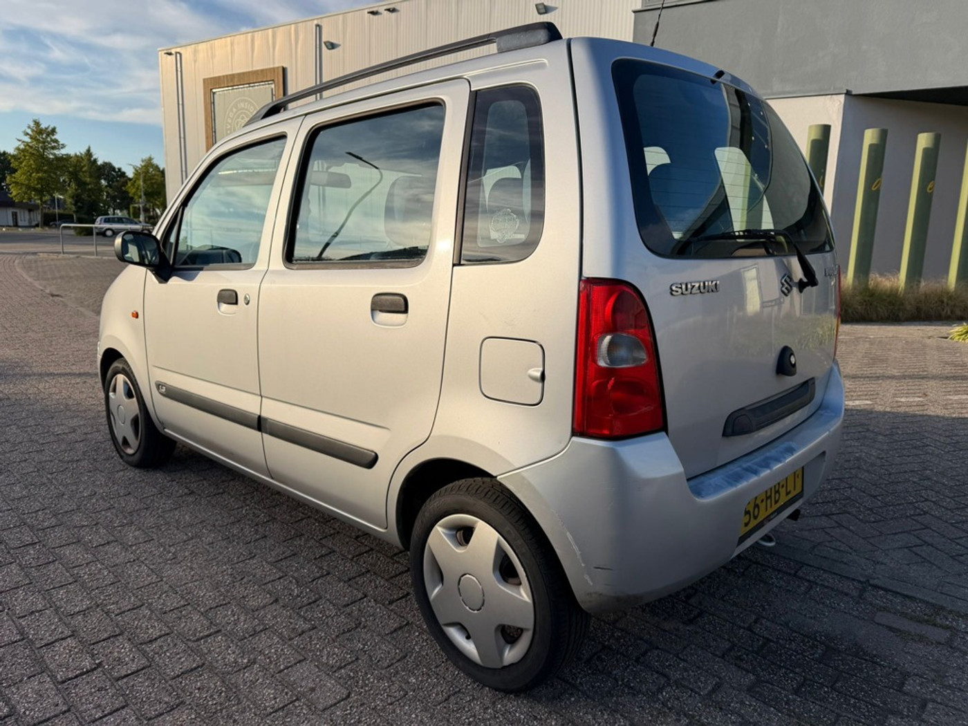 Foto van Suzuki Wagon R