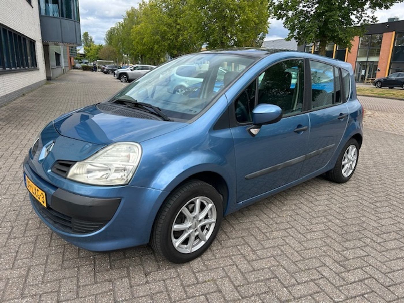 Renault Modus 1.2 TCE Expression 101PK AIRCO LMV NAP! 2010 - voorkant