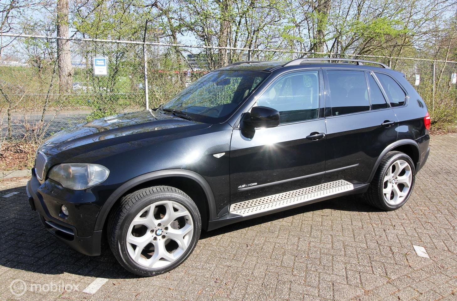 BMW X Reihe 4.8i High Executive Panoramadak Leer Historie V8 met 355pk 2007 - voorkant