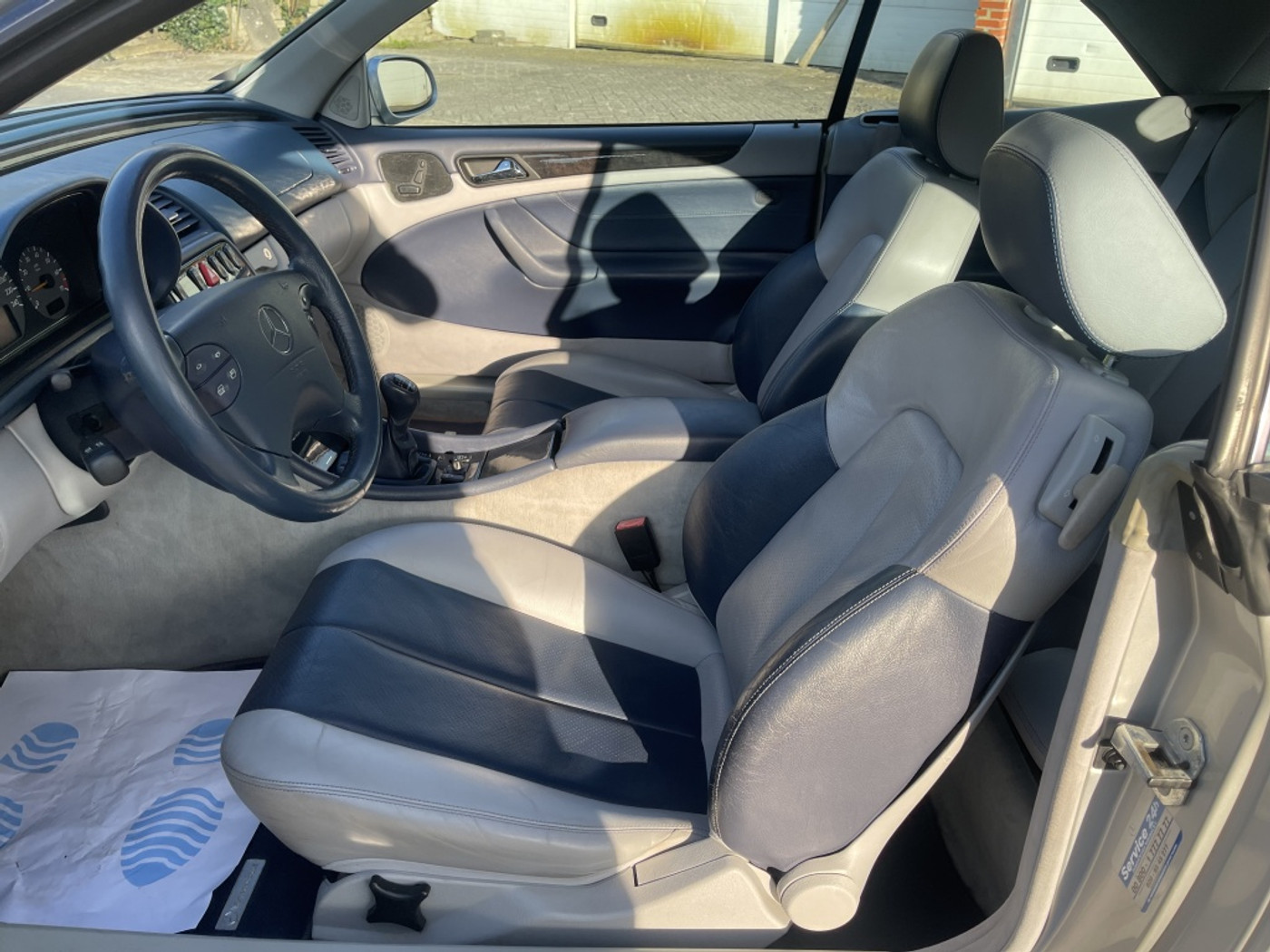 Foto van Mercedes-Benz CLK 200