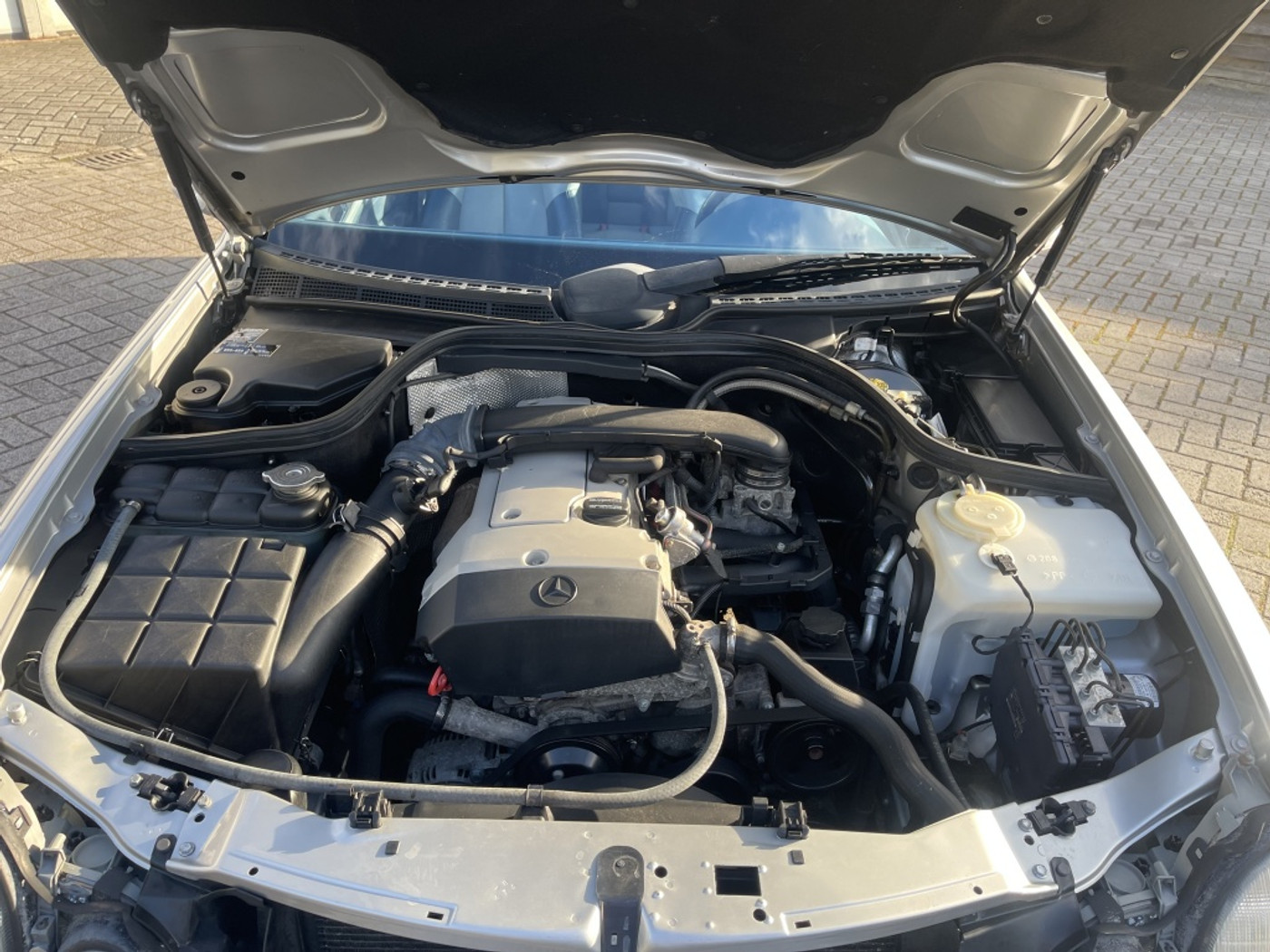 Foto van Mercedes-Benz CLK 200