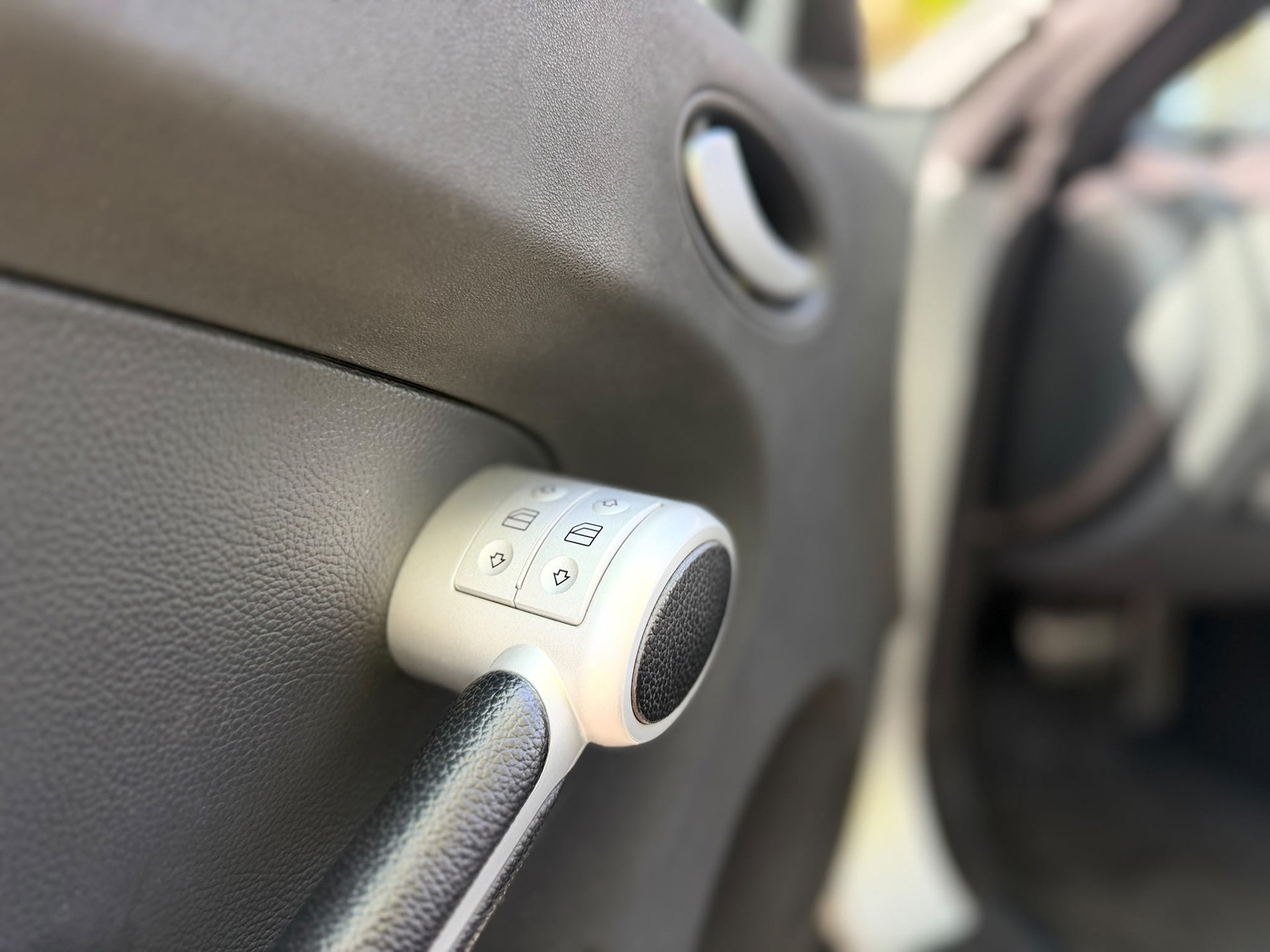 Foto van Mercedes-Benz SLK 200 Kompressor
