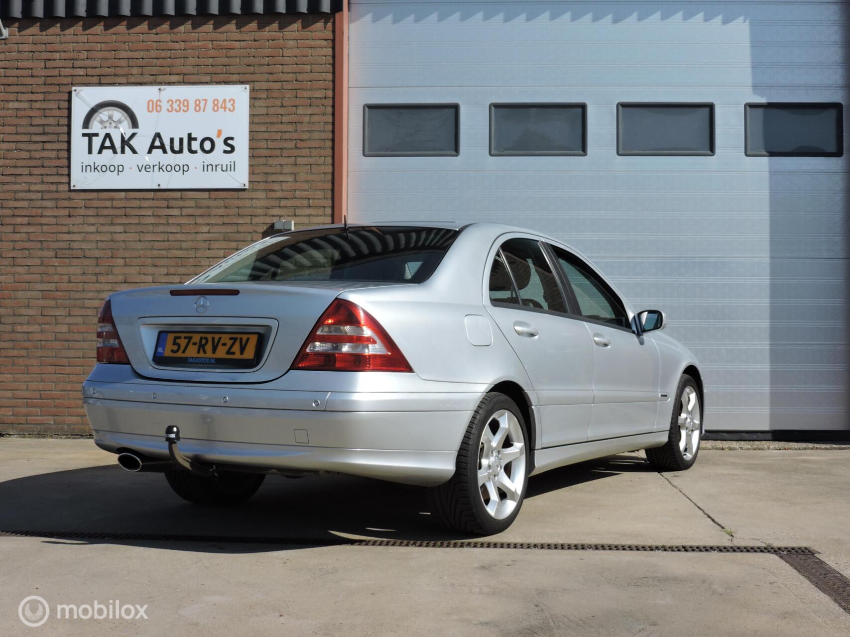 Foto van Mercedes-Benz C 180 Kompressor