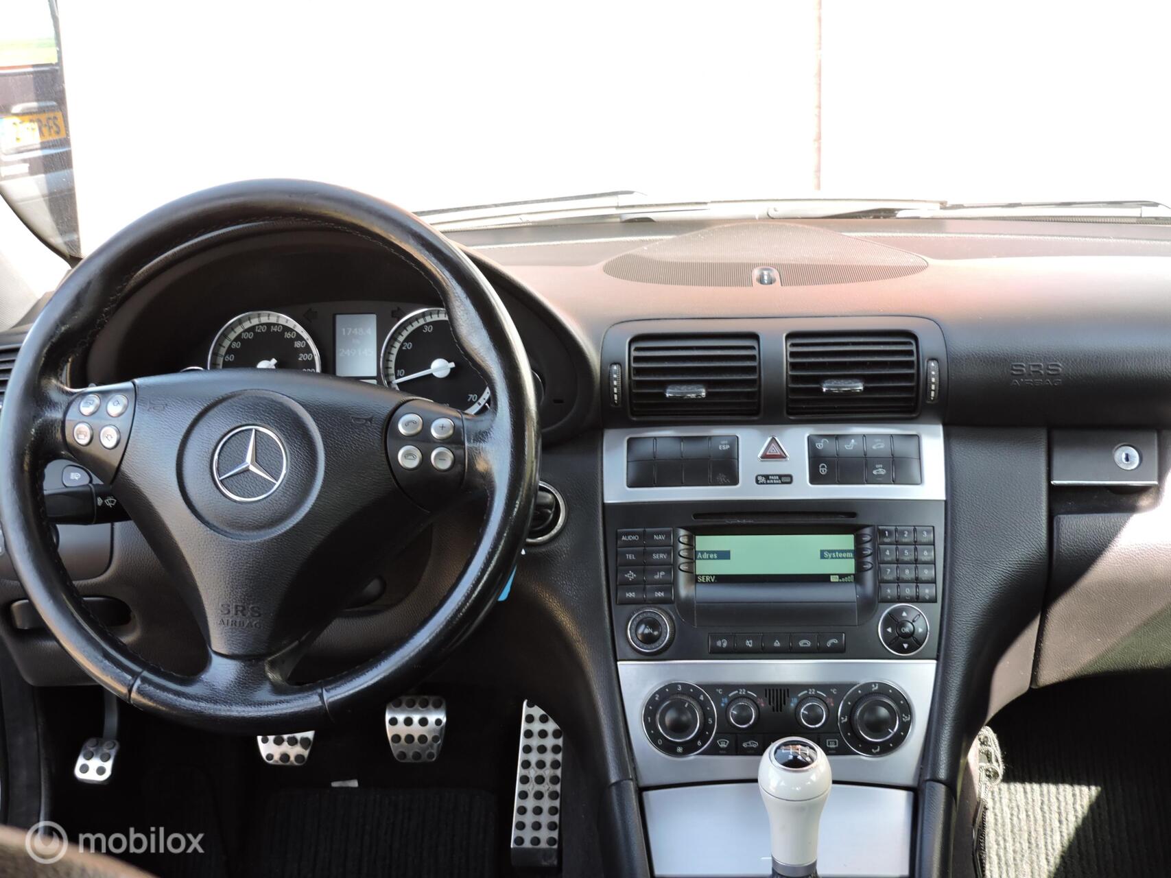 Foto van Mercedes-Benz C 180 Kompressor