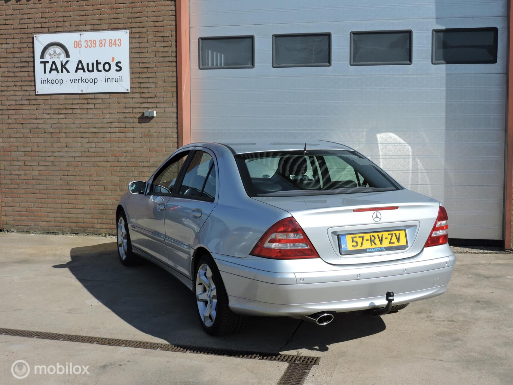 Foto van Mercedes-Benz C 180 Kompressor