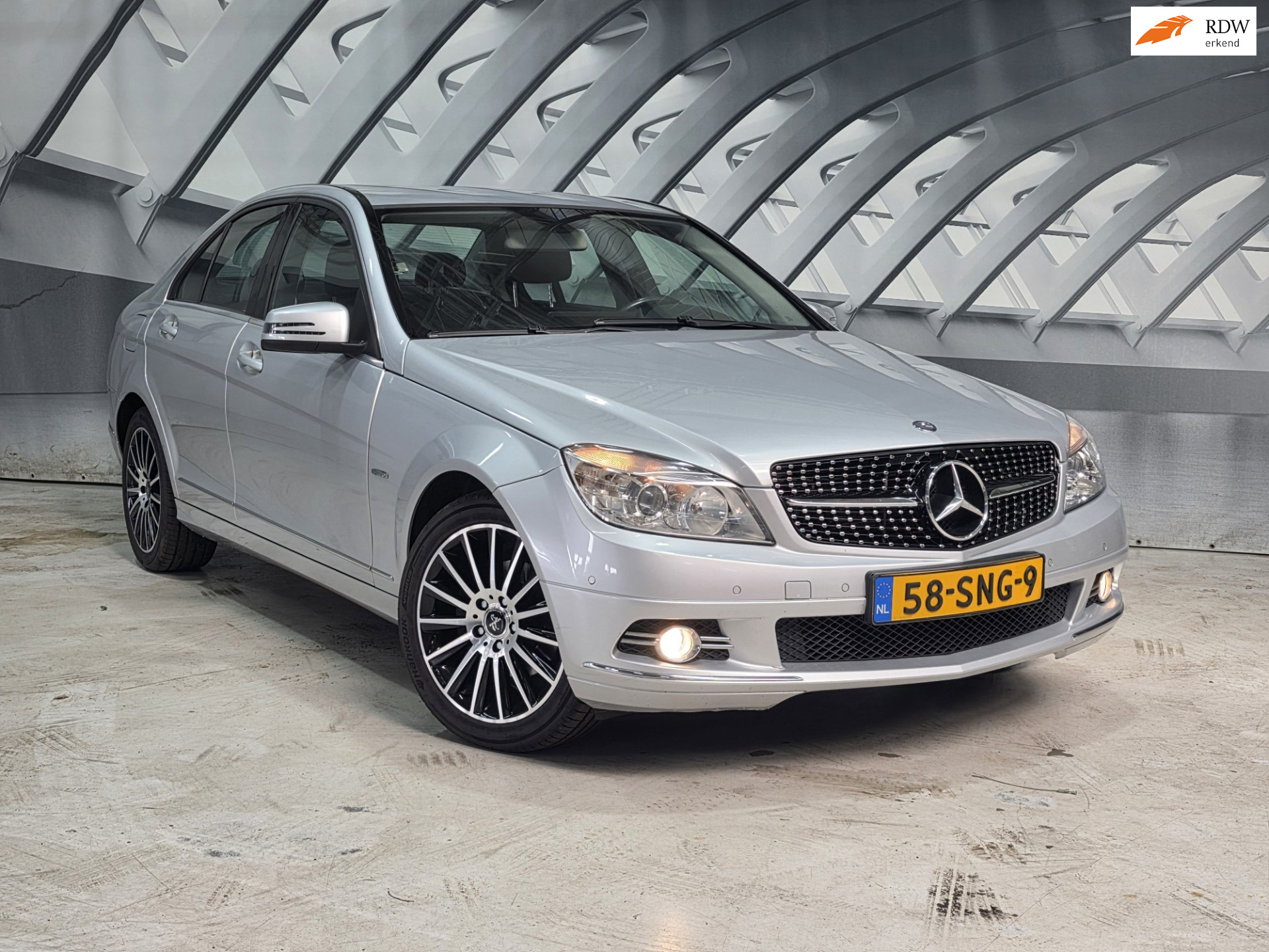 Mercedes-Benz C 180 Cgi 180 CGI Avantgarde business Class half leer 2010 - voorkant