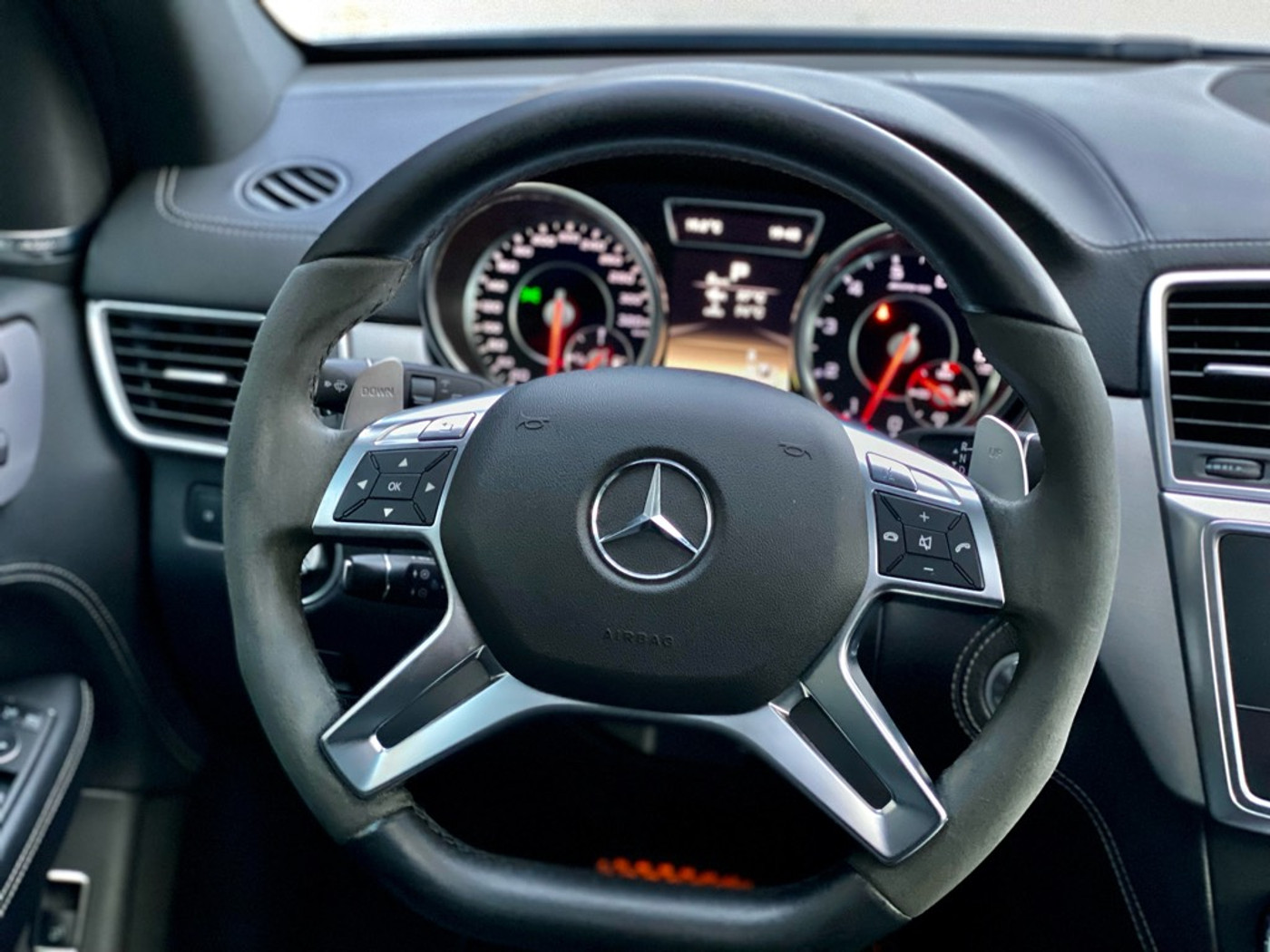 Foto van Mercedes-Benz ML 63 AMG