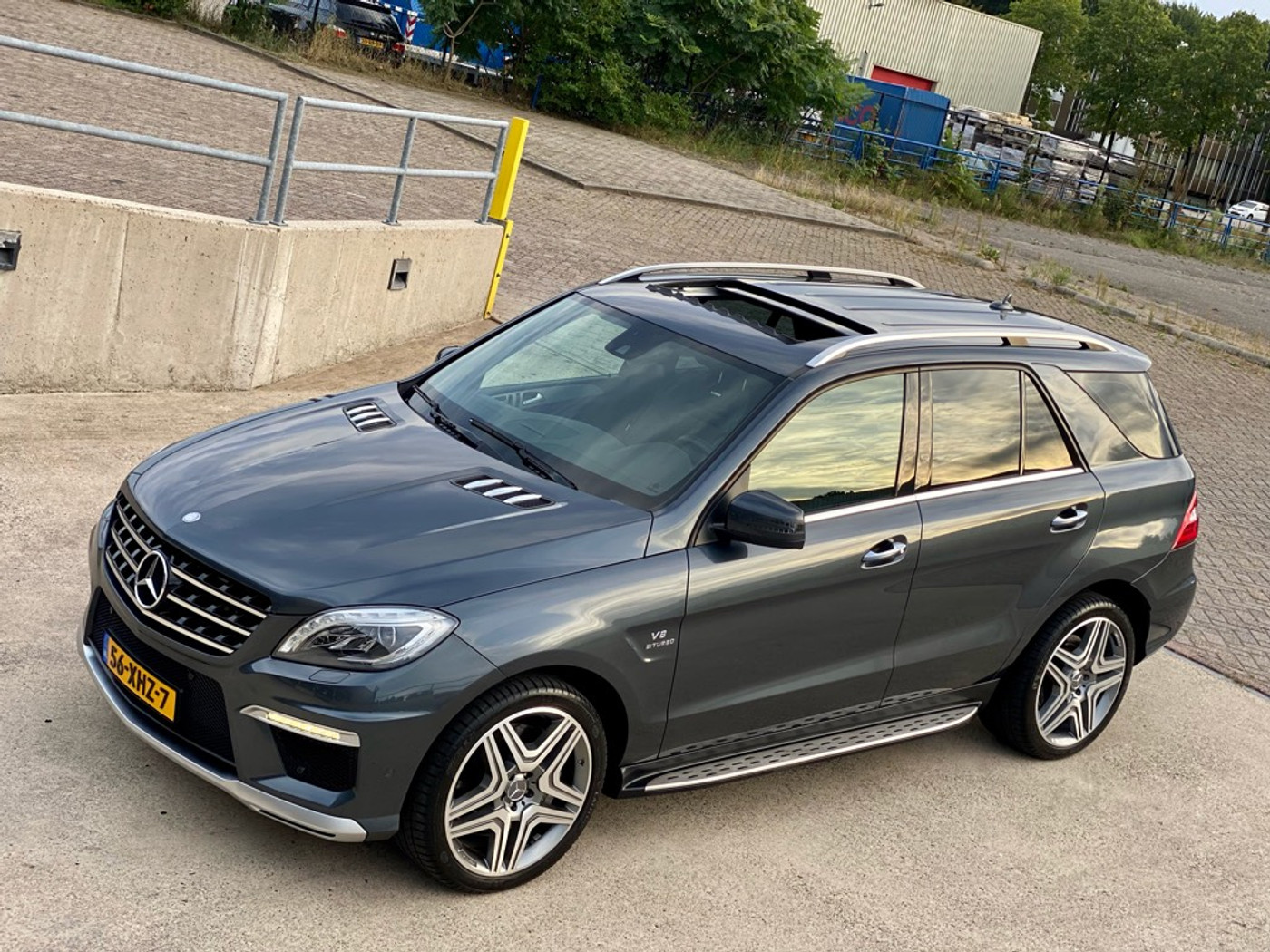 Foto van Mercedes-Benz ML 63 AMG