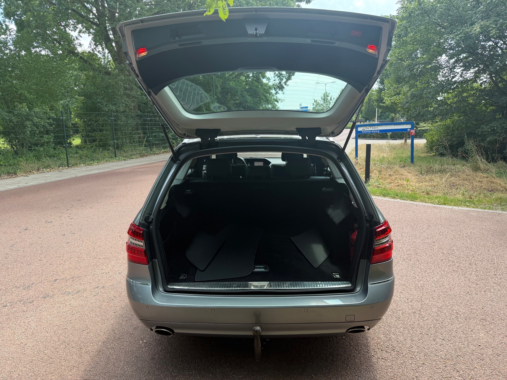 Foto van Mercedes-Benz E 200 Cgi