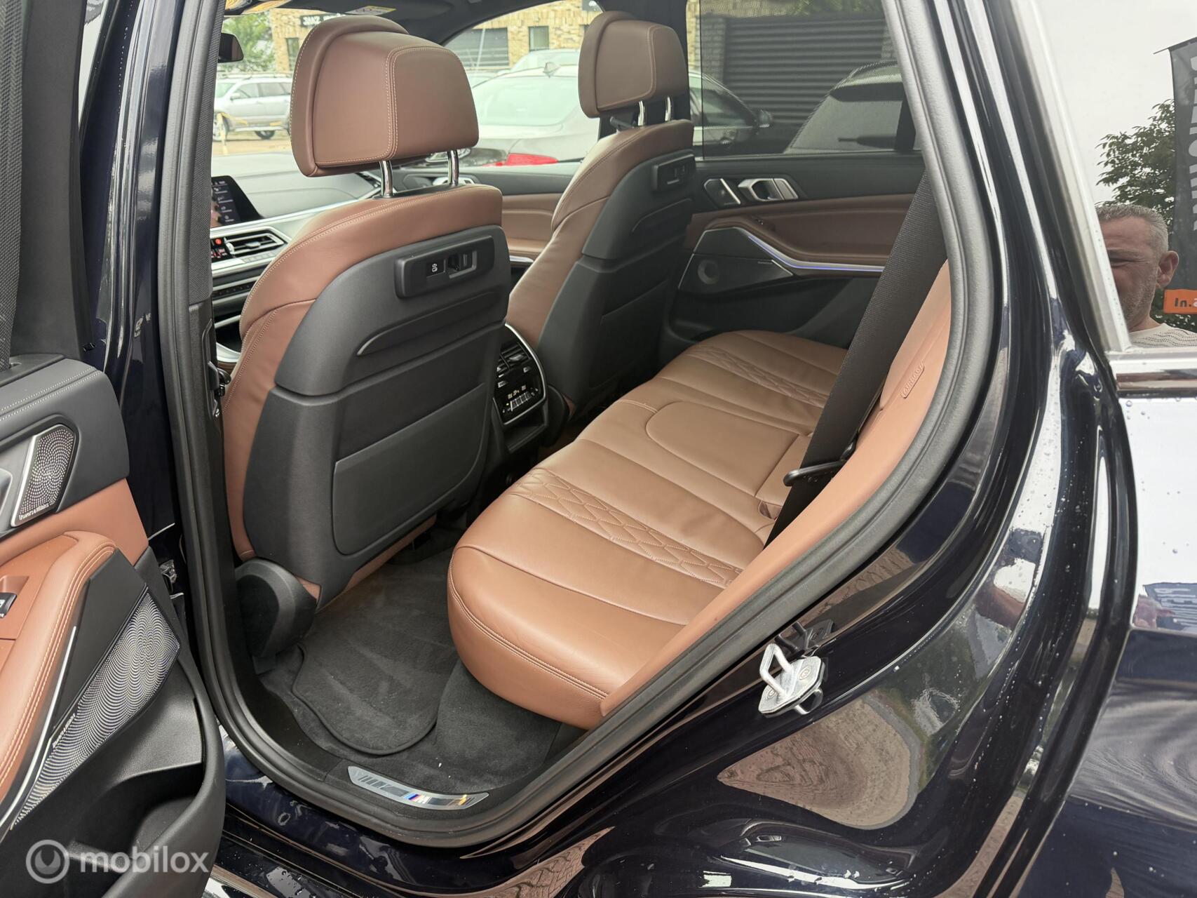 Foto van BMW X5 M50d
