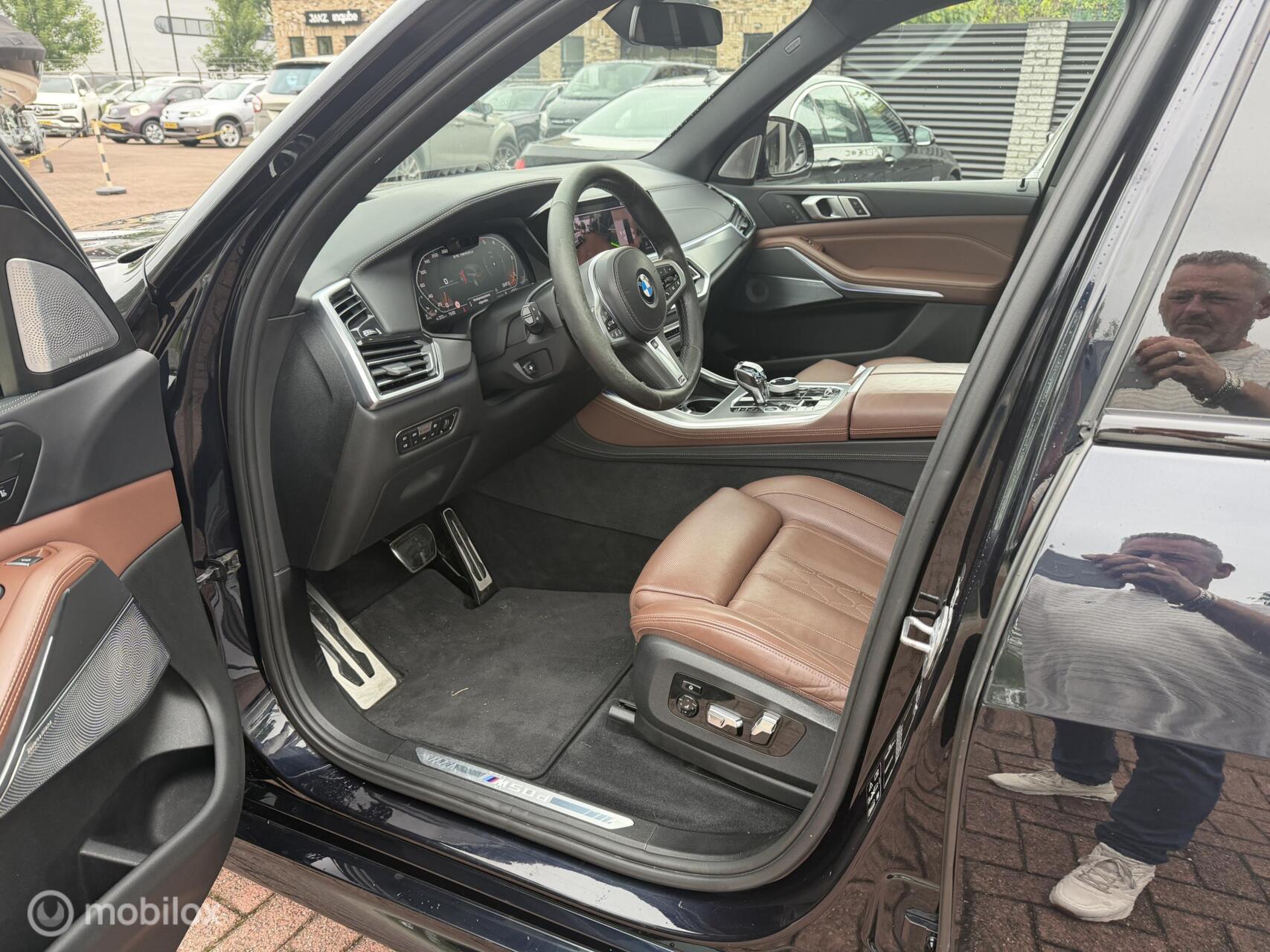 Foto van BMW X5 M50d