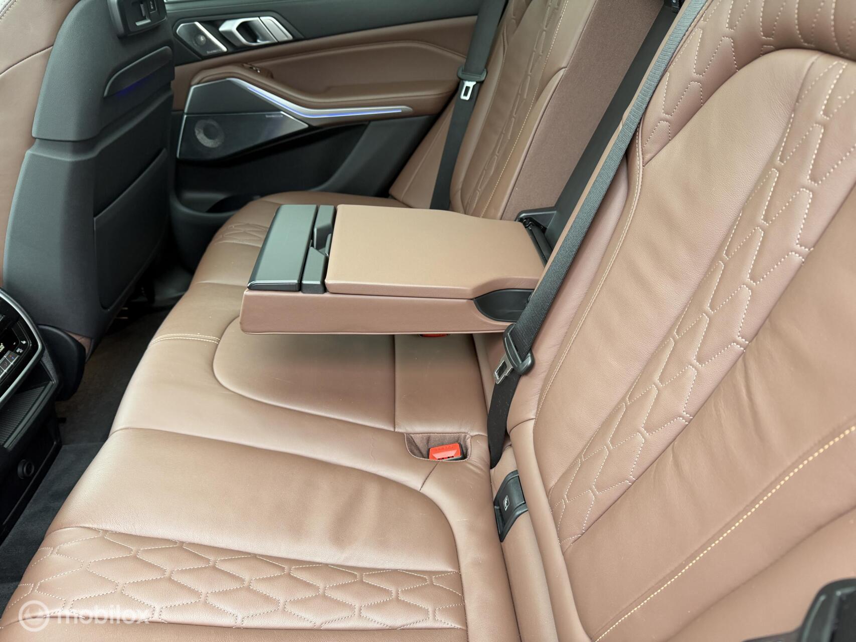 Foto van BMW X5 M50d