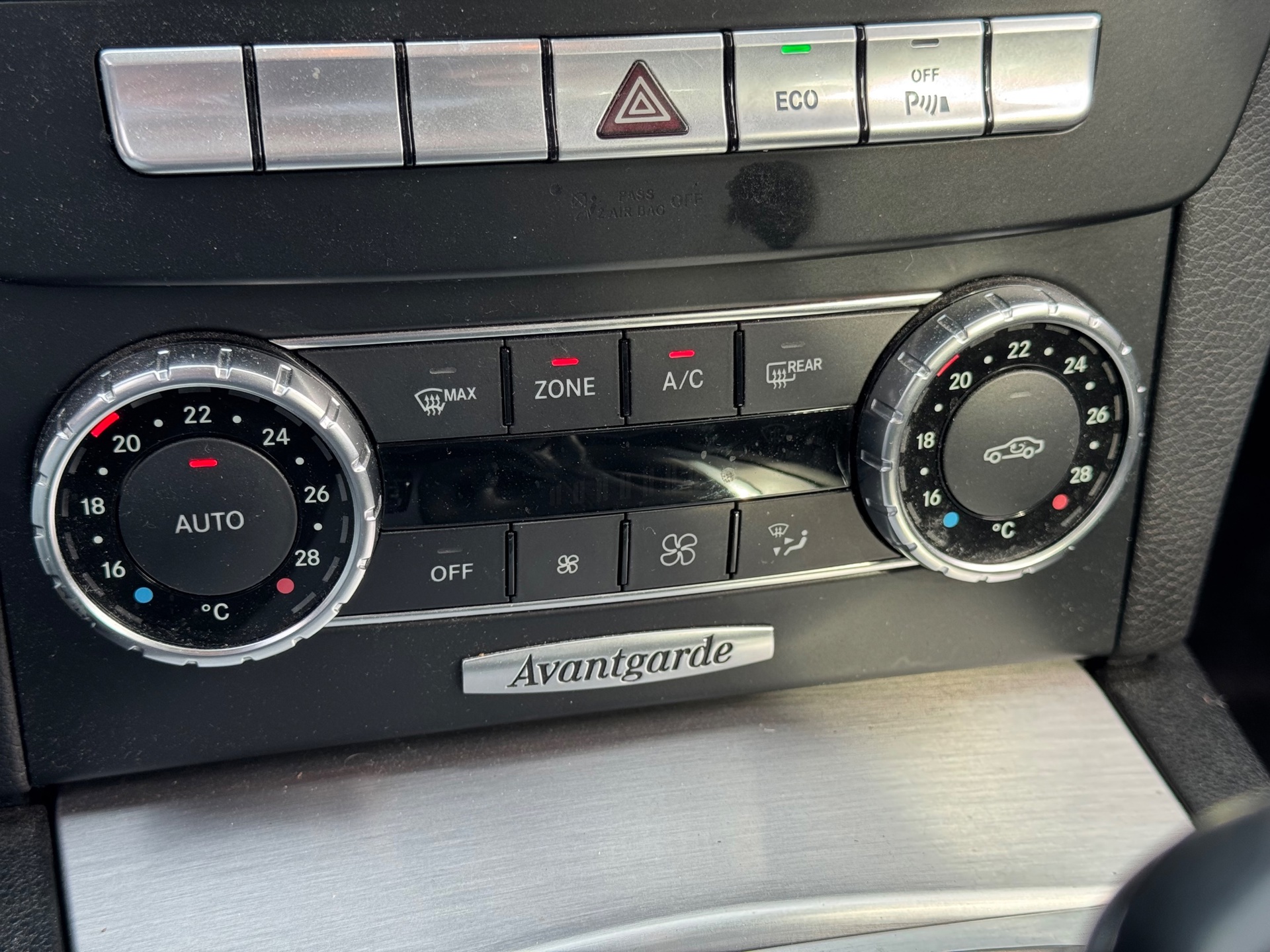 Foto van Mercedes-Benz C 180