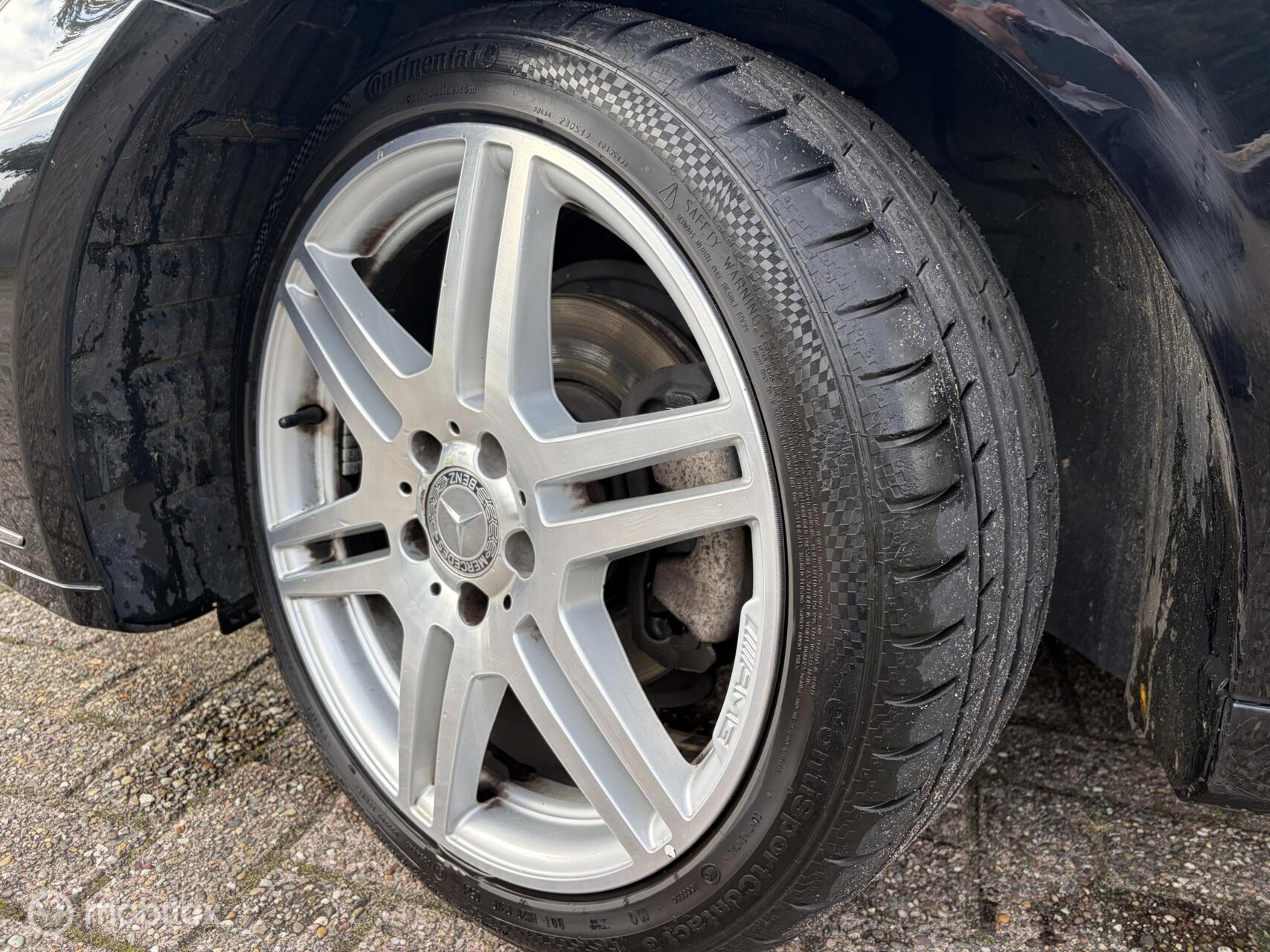 Foto van Mercedes-Benz E 200