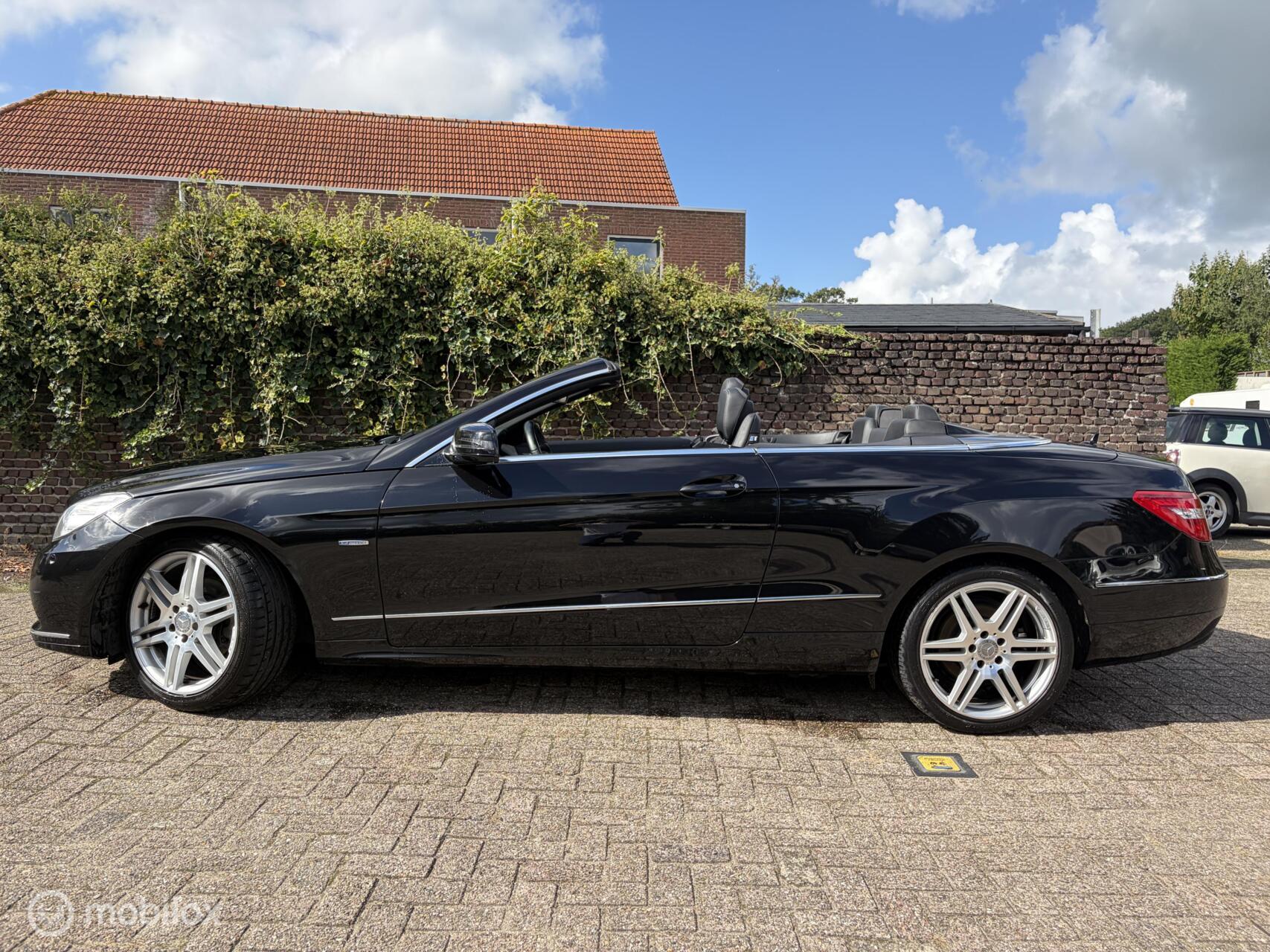 Foto van Mercedes-Benz E 200