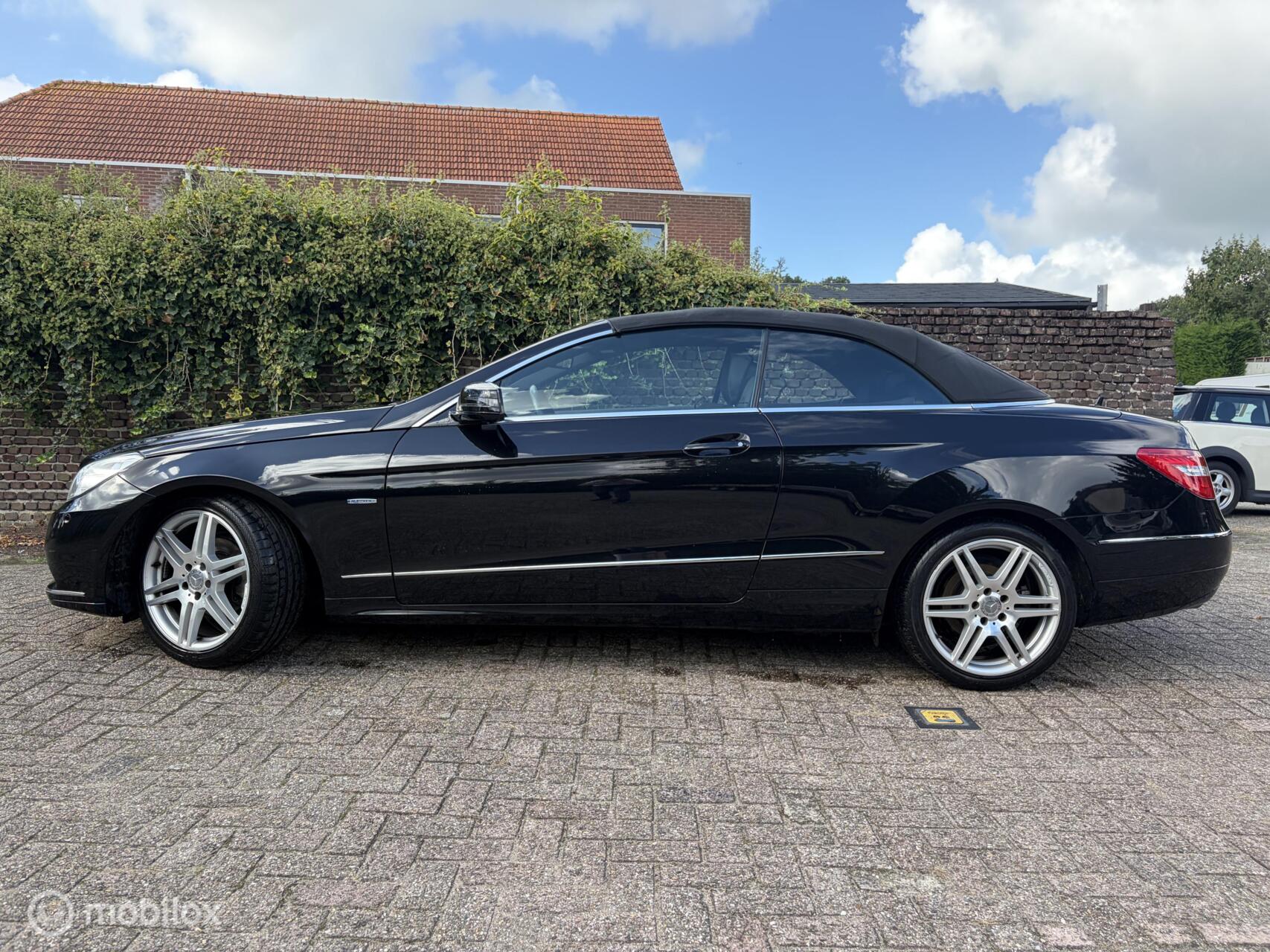 Foto van Mercedes-Benz E 200