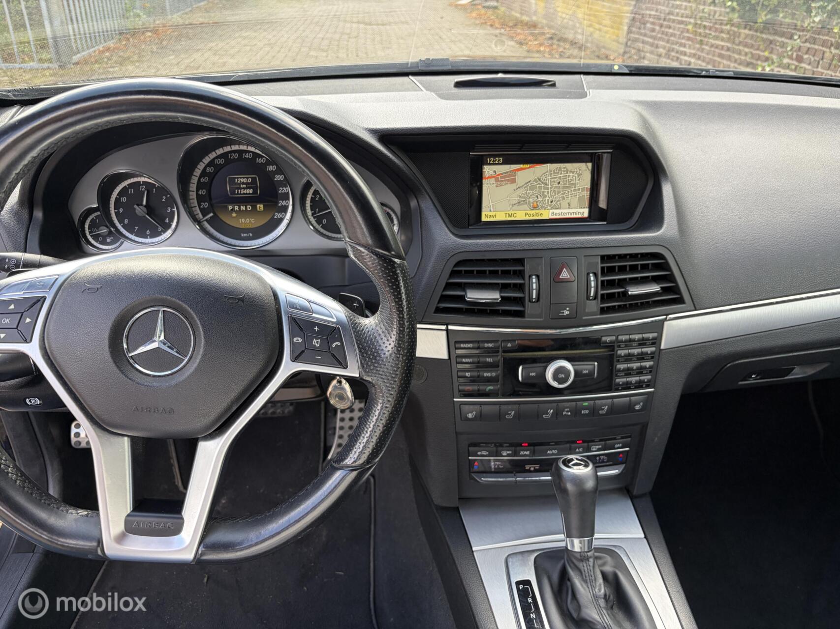 Foto van Mercedes-Benz E 200