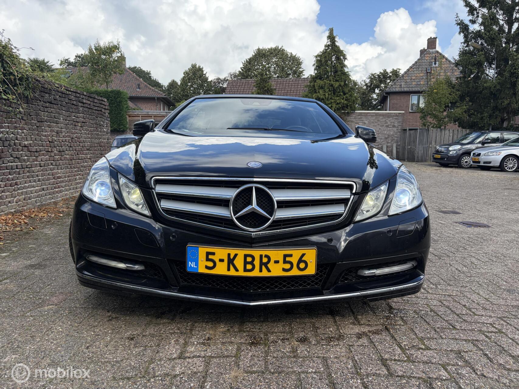 Foto van Mercedes-Benz E 200