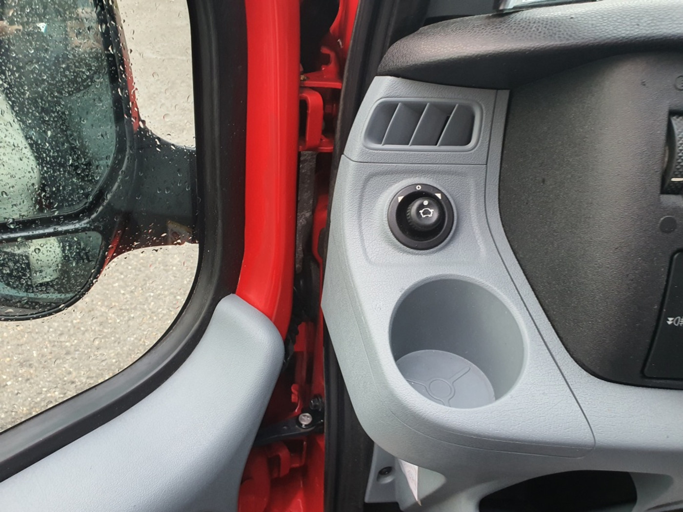 Foto van Ford Transit 260s Van 85dpf LR 4.23