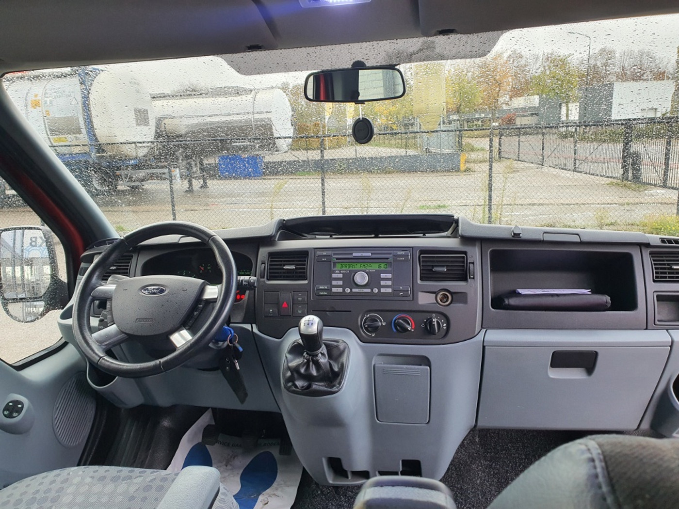 Foto van Ford Transit 260s Van 85dpf LR 4.23