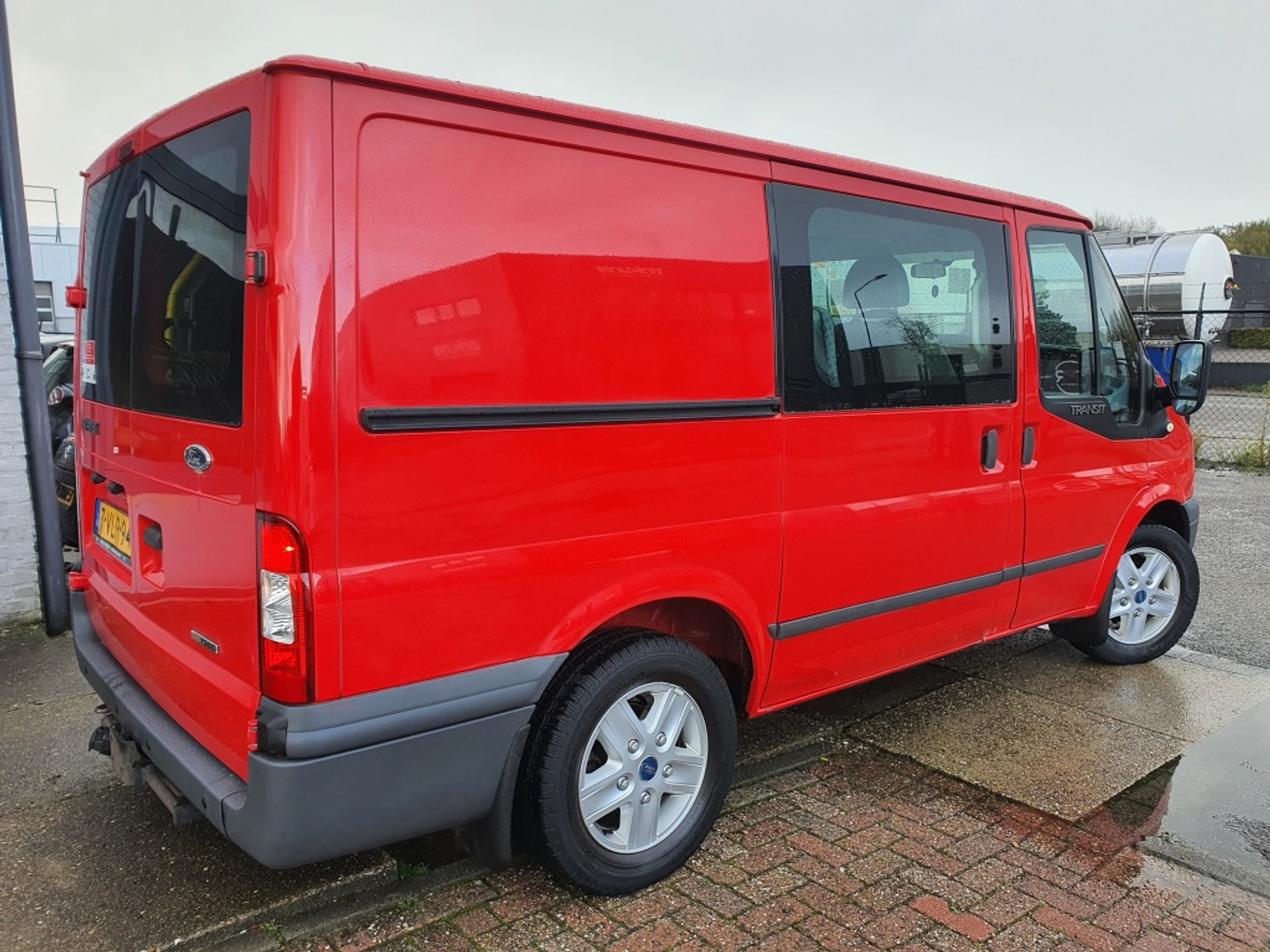 Foto van Ford Transit 260s Van 85dpf LR 4.23