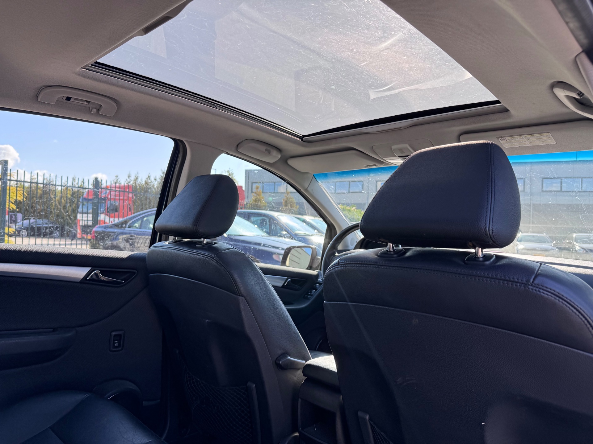 Foto van Mercedes-Benz B 200