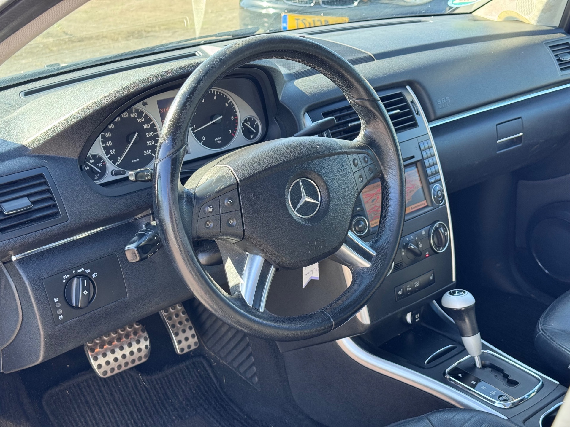 Foto van Mercedes-Benz B 200