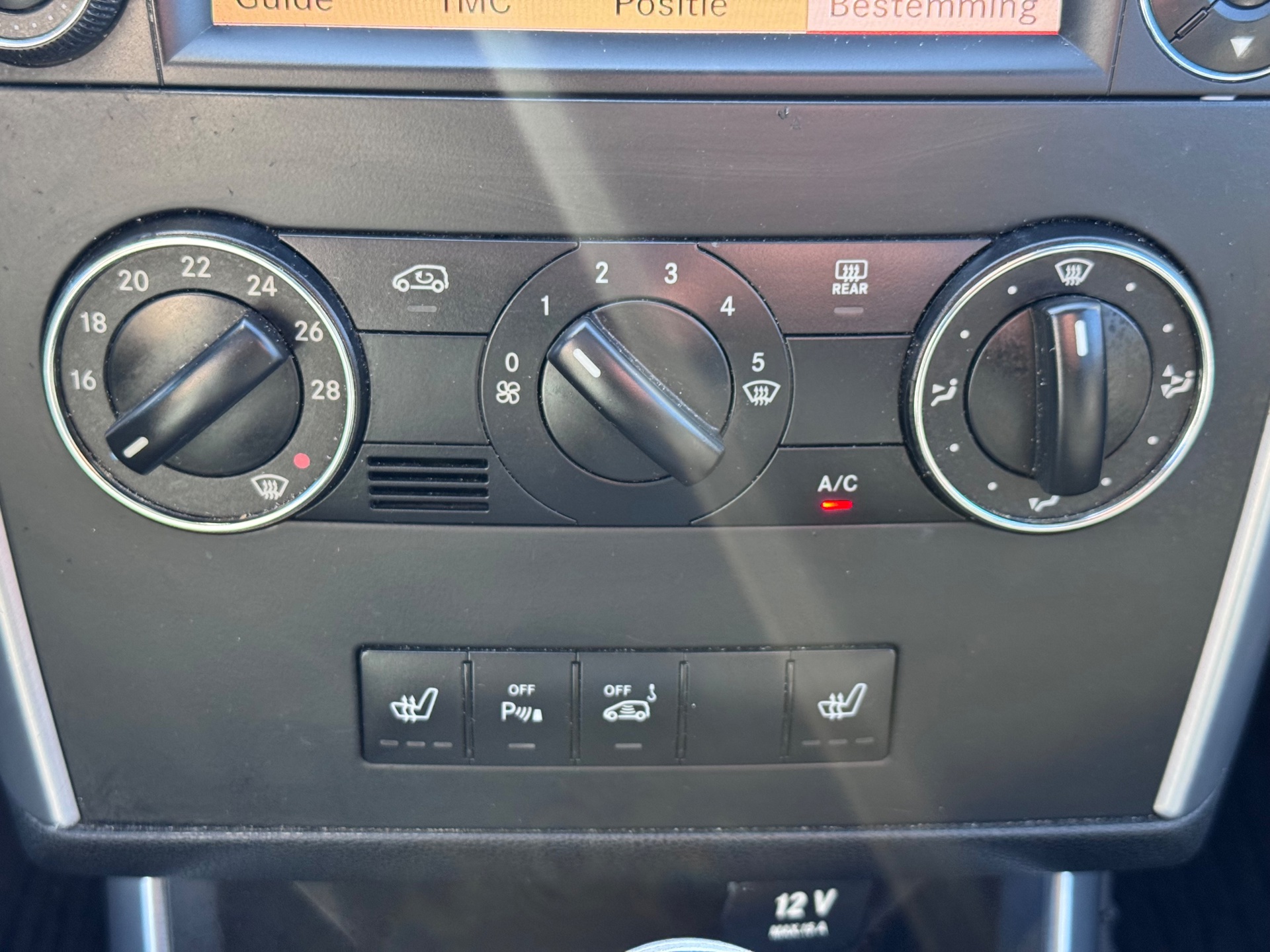 Foto van Mercedes-Benz B 200