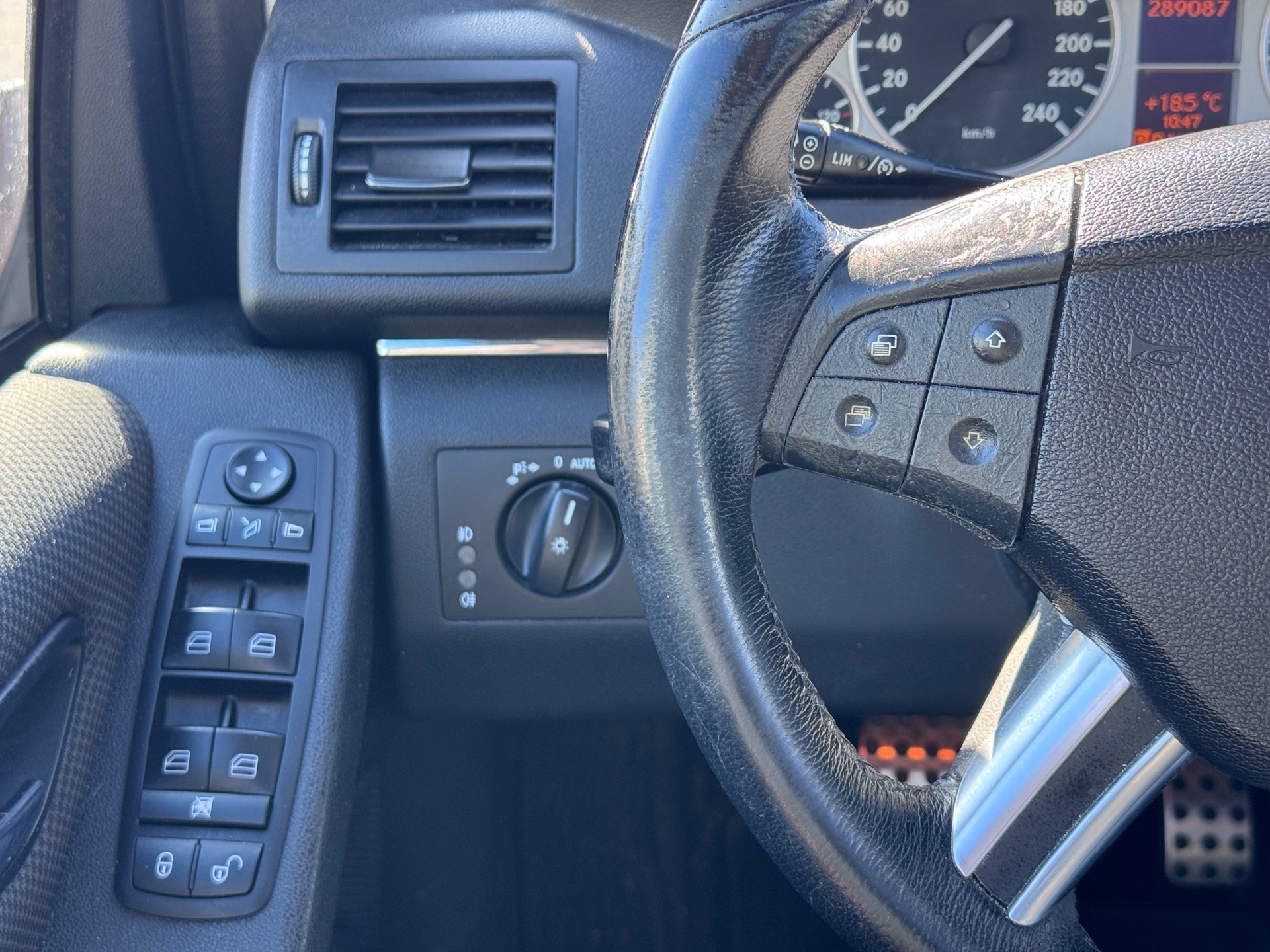 Foto van Mercedes-Benz B 200