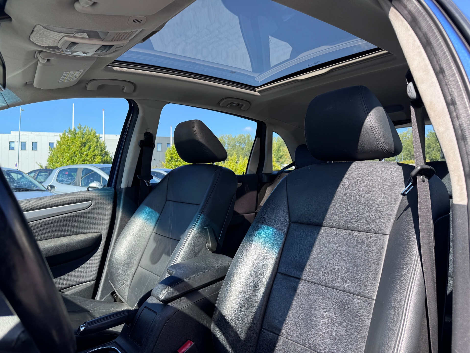 Foto van Mercedes-Benz B 200