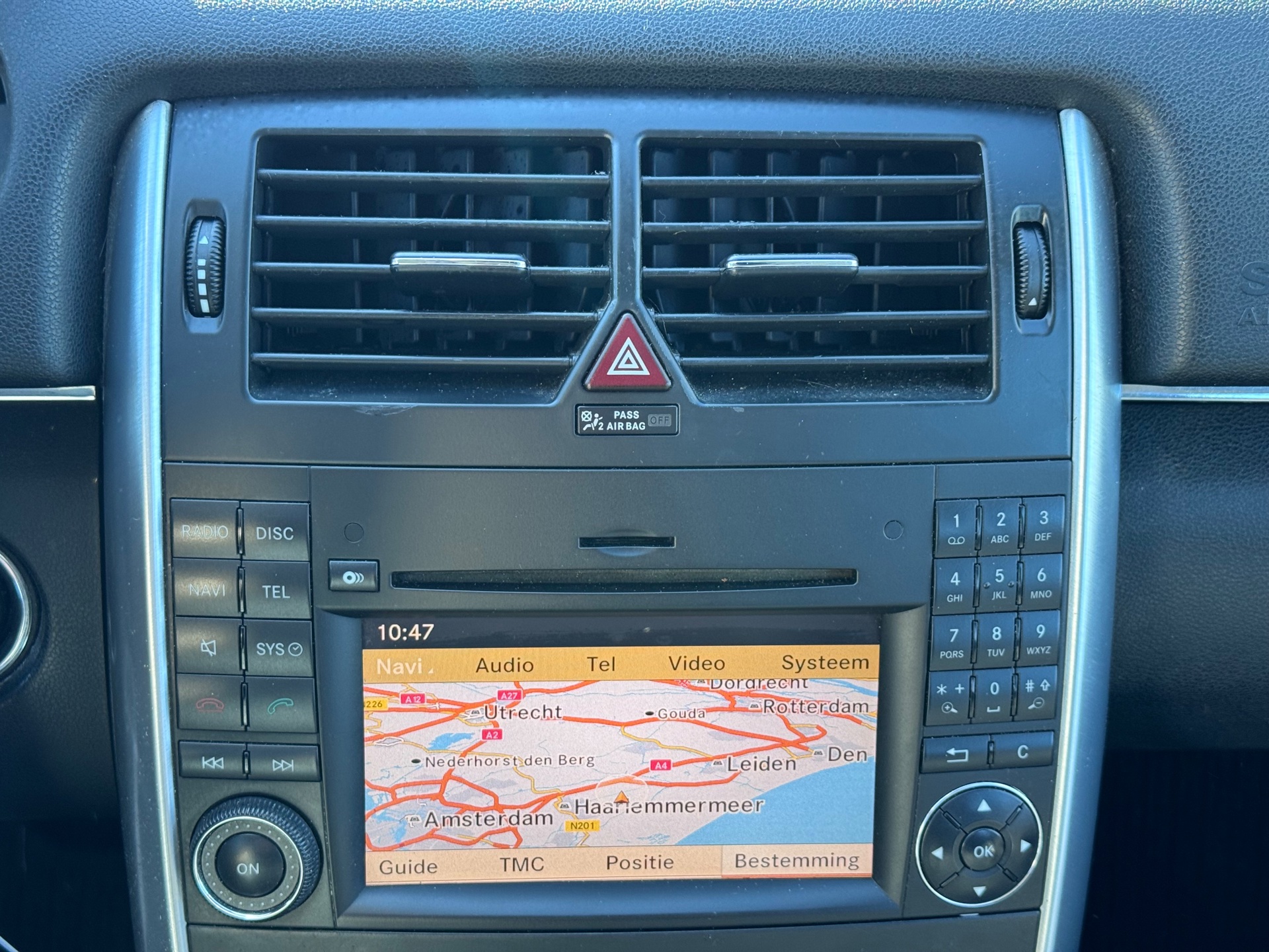 Foto van Mercedes-Benz B 200