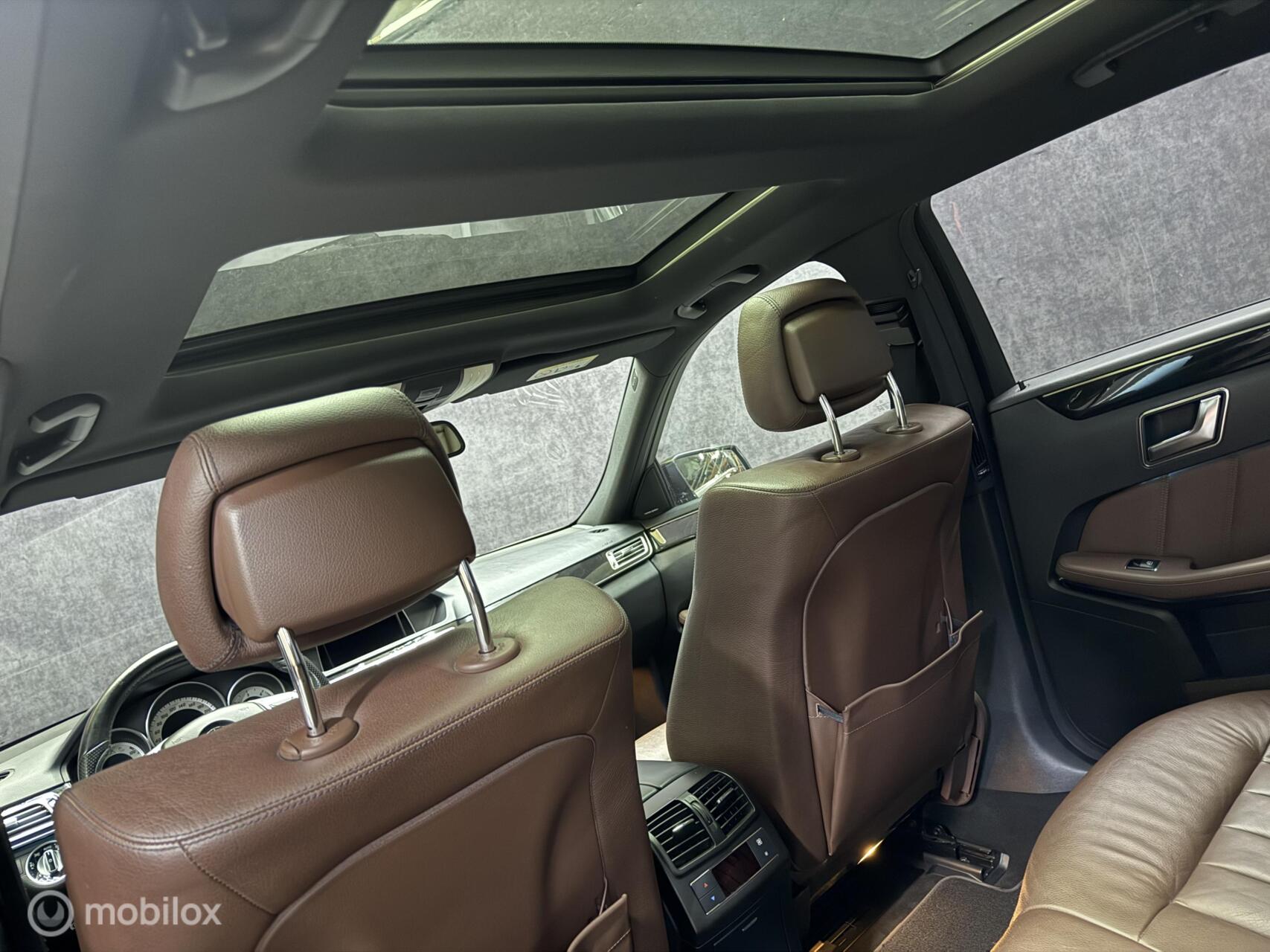 Foto van Mercedes-Benz E 350 Bluetec
