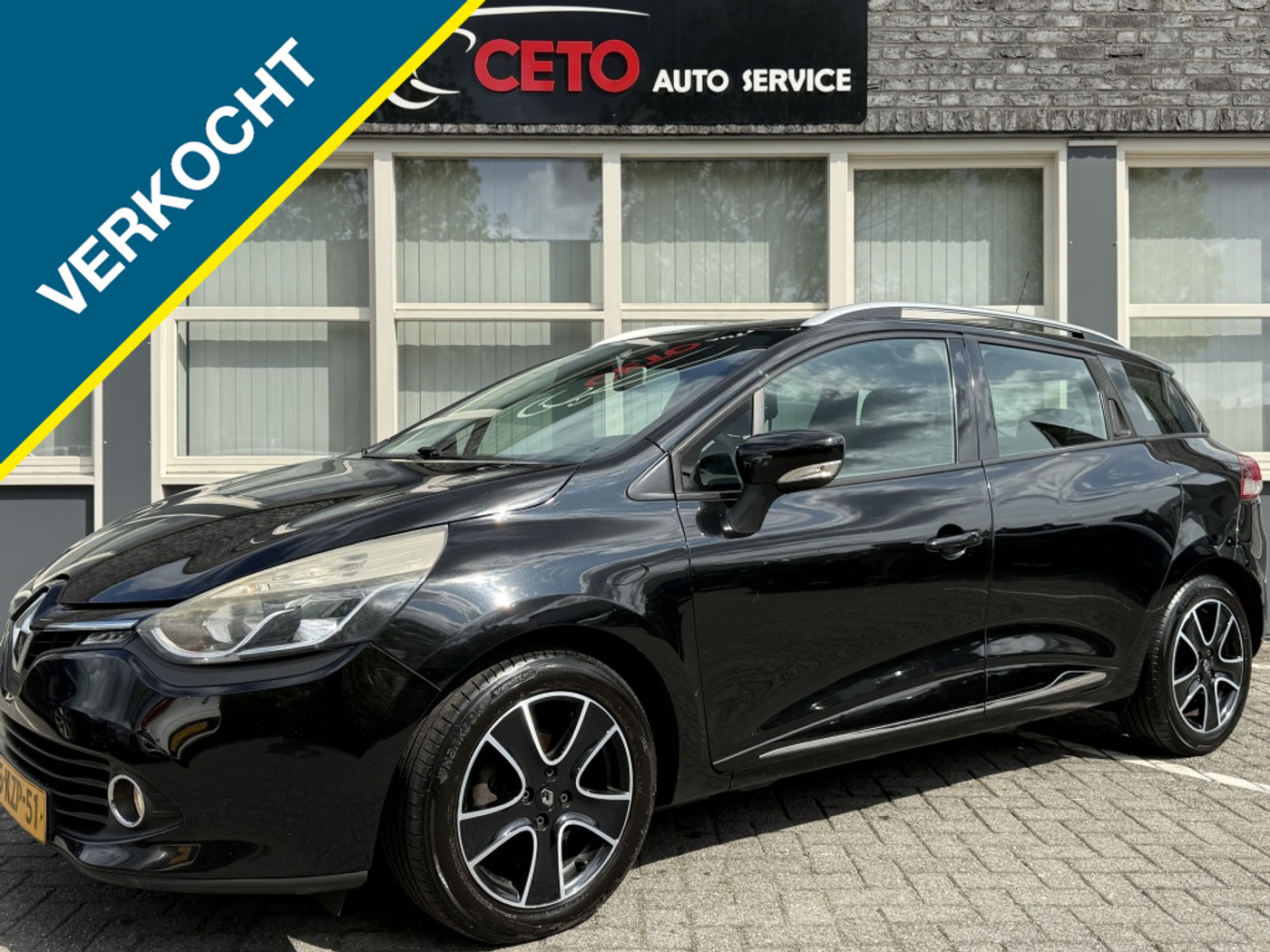 Renault Clio Estate 0.9 TCe Expression 2013 - voorkant